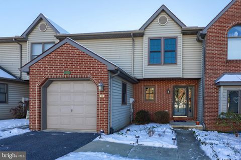 Photo of 24 River Bend Park, LANCASTER, PA 17602 (MLS # PALA2062738)