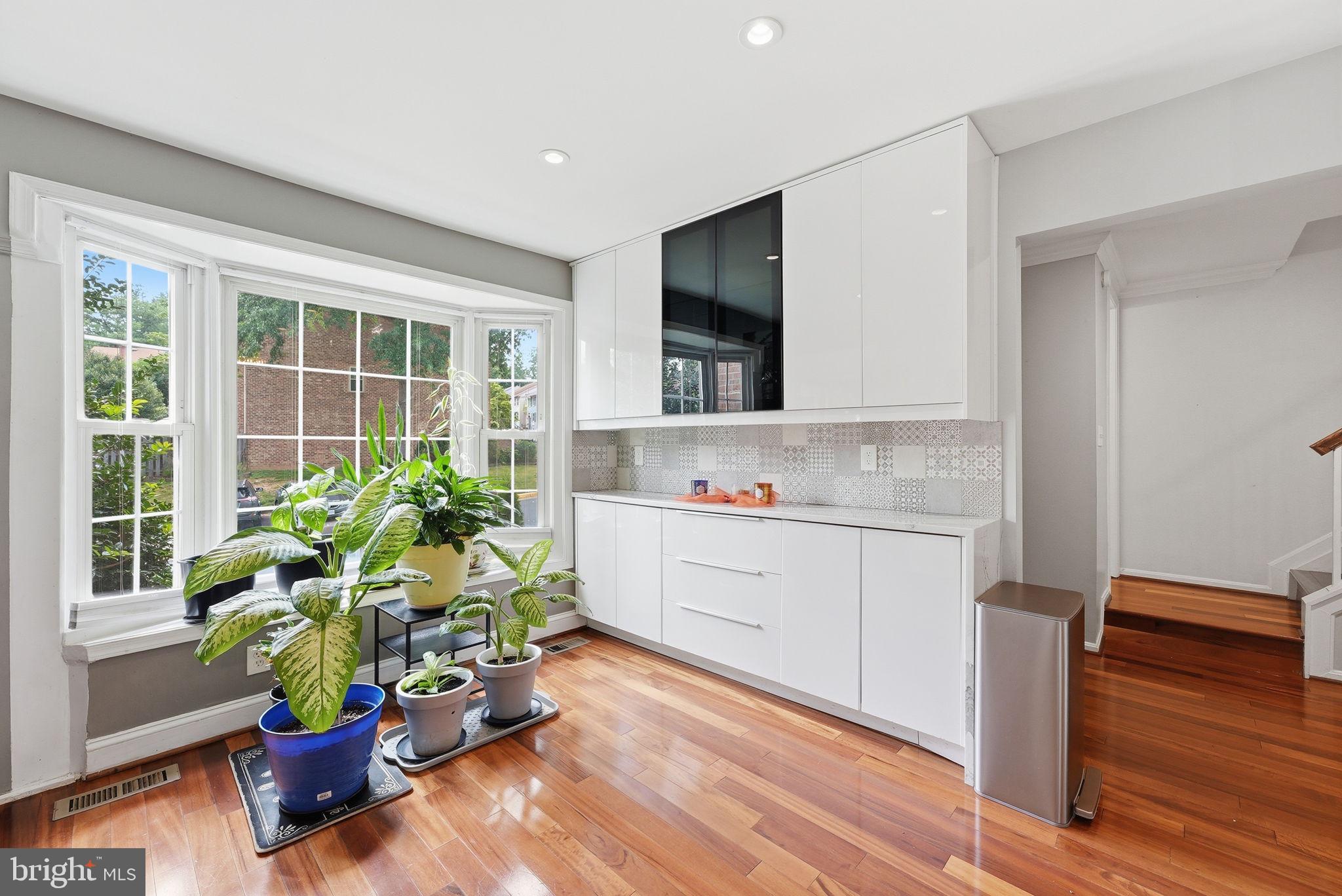 7702 JEWELWEED COURT