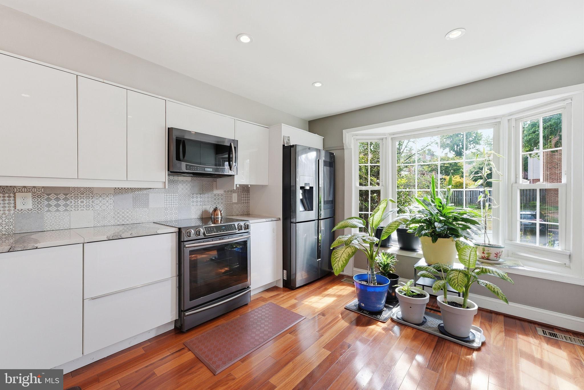 7702 JEWELWEED COURT