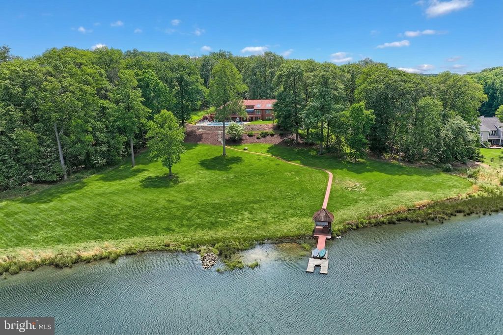 Photo of 174 Springhouse Lane, SPRING GROVE, PA 17362 (MLS # PAYK2099078)