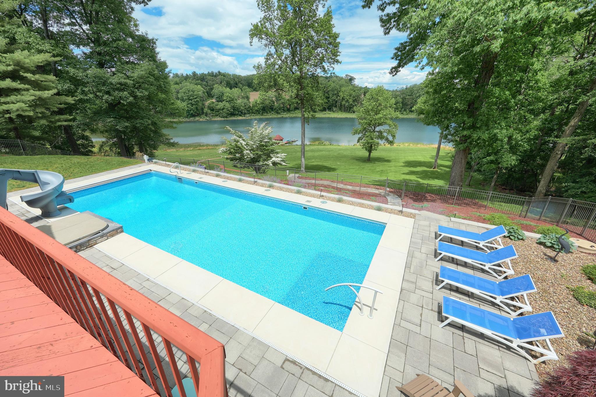 LAKE PAHAGACO - Residential