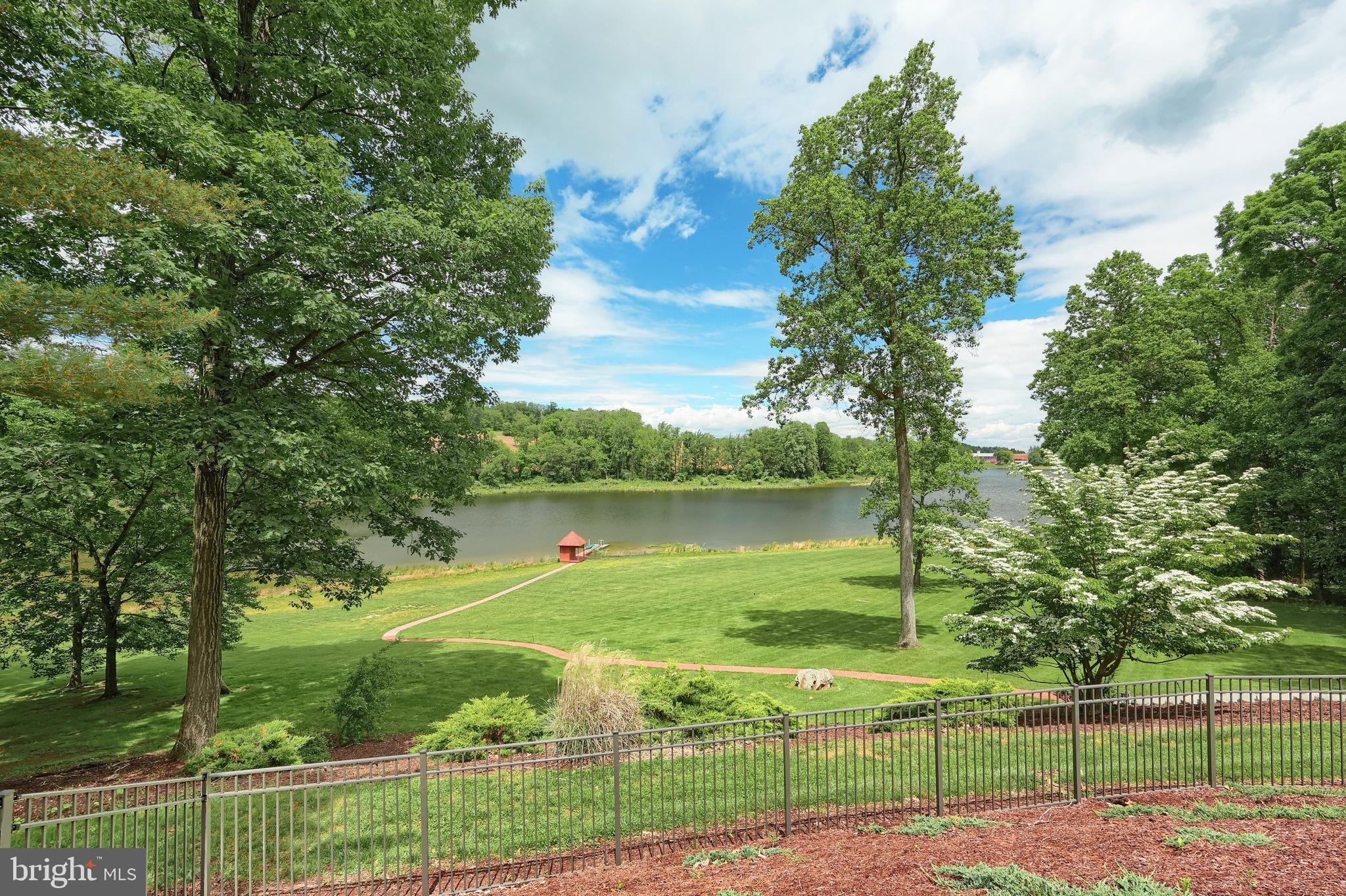 LAKE PAHAGACO - Residential