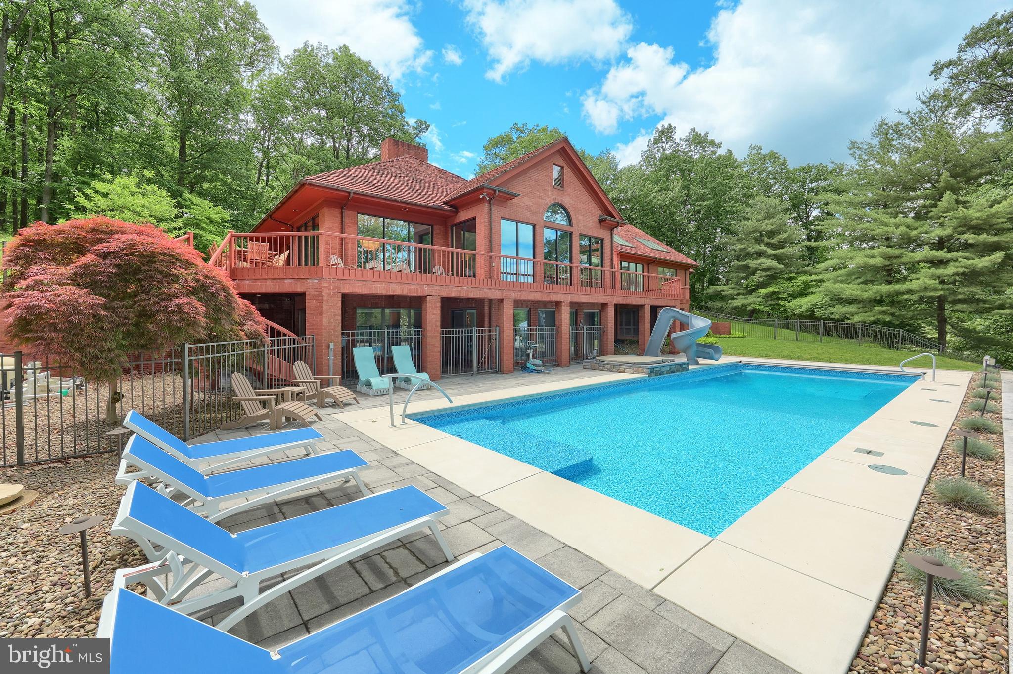 LAKE PAHAGACO - Residential