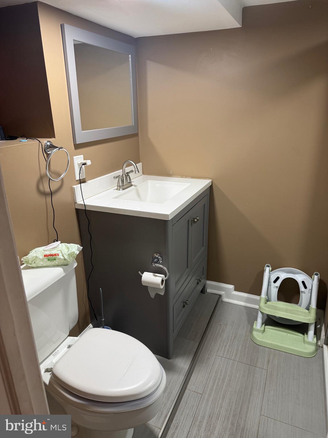 LAWNCREST - Residential