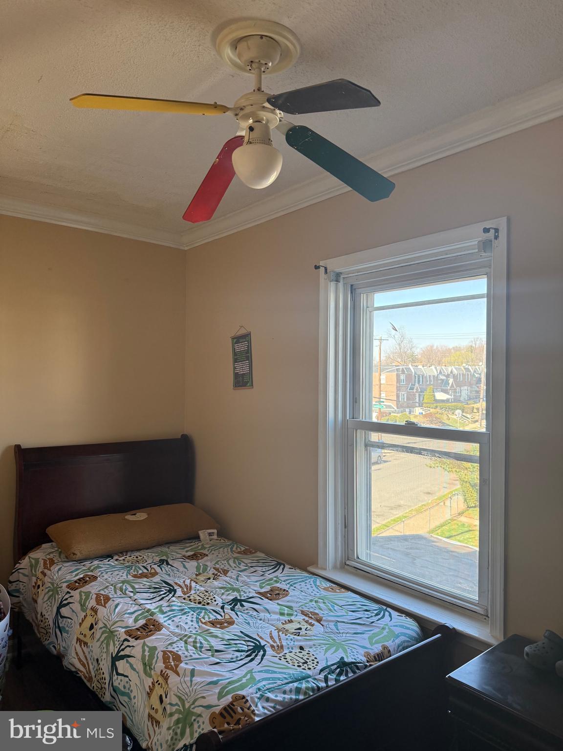 LAWNCREST - Residential