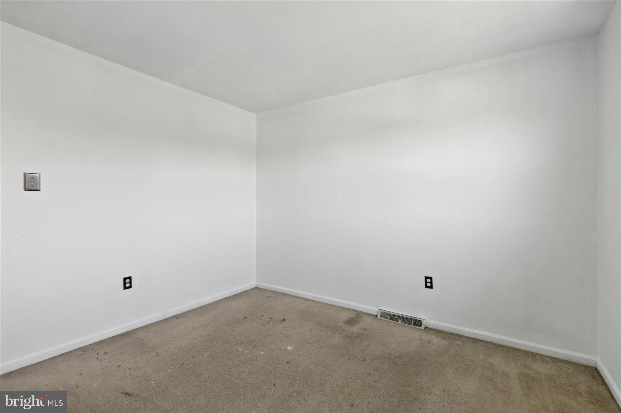 HUNTER CREST - Residential Income