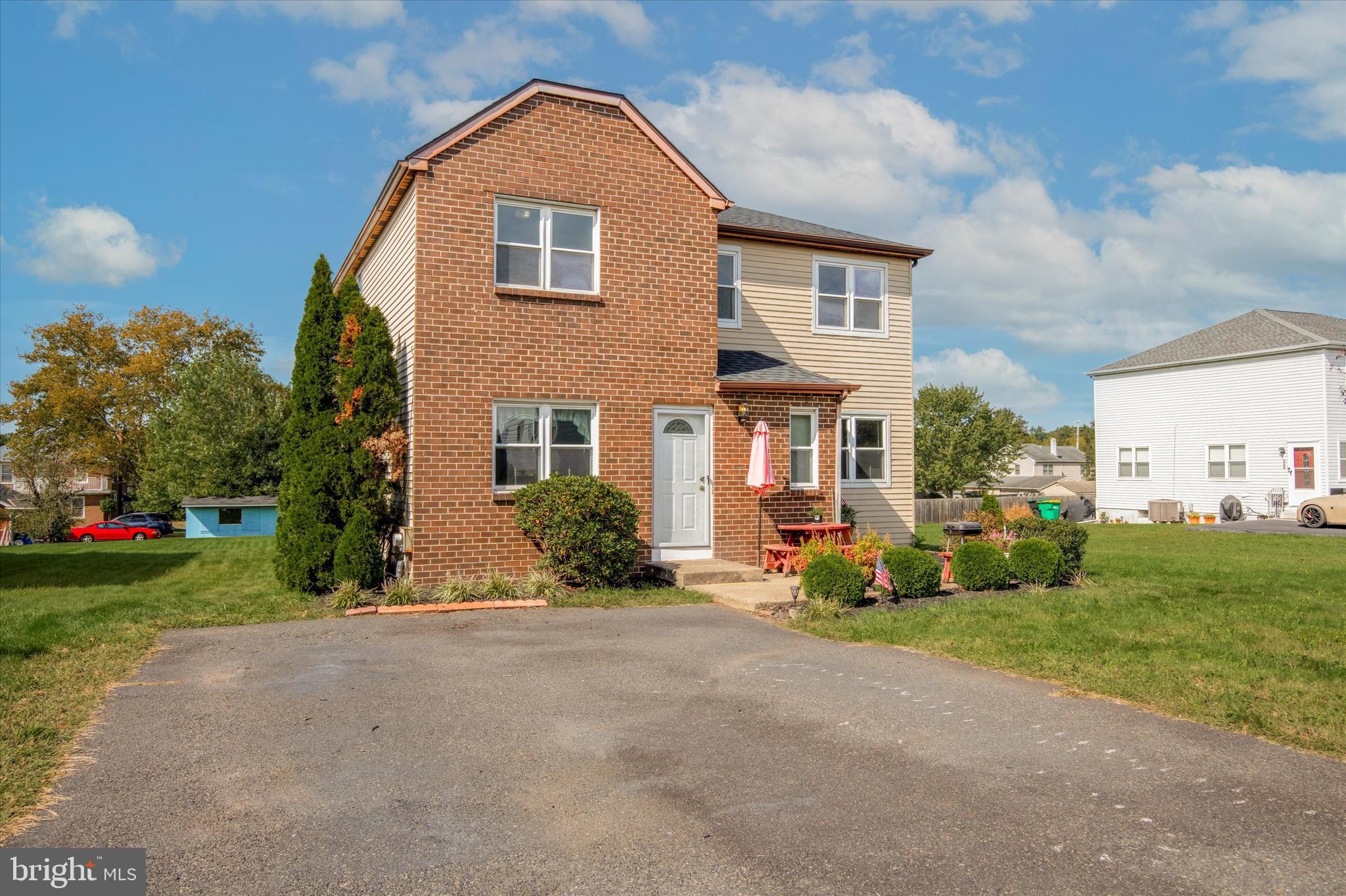 HUNTER CREST - Residential Income