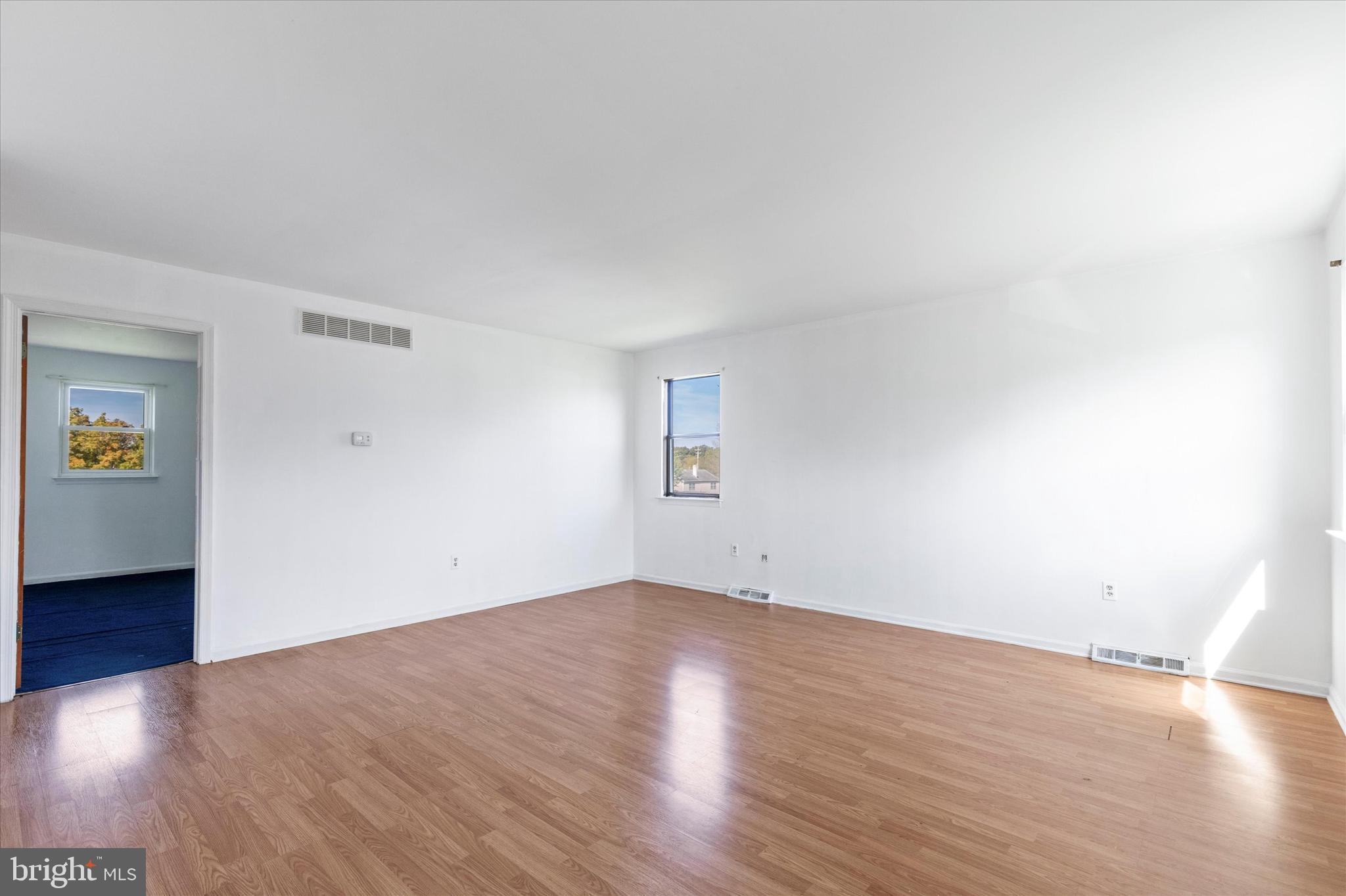 HUNTER CREST - Residential Income