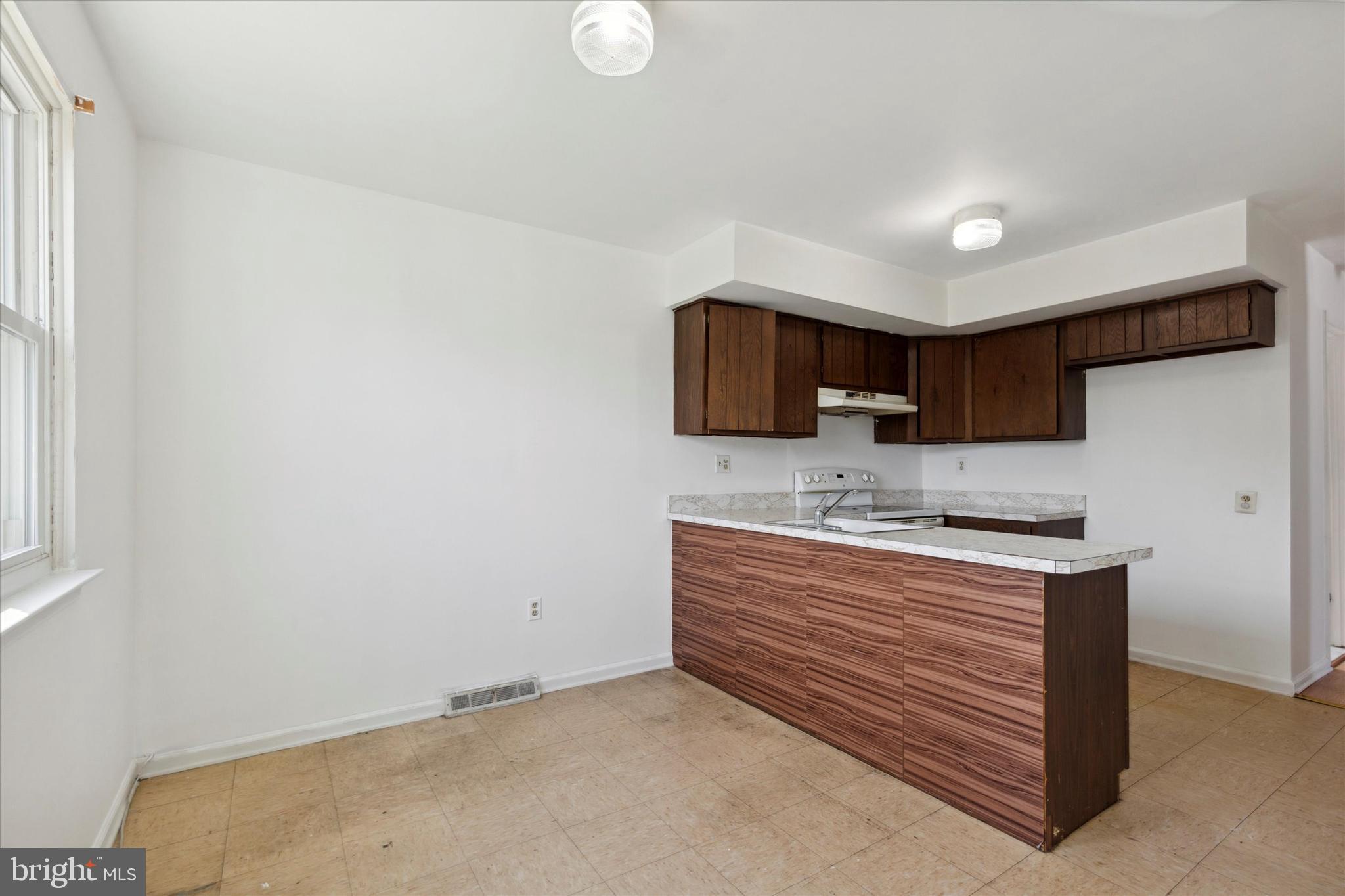 HUNTER CREST - Residential Income