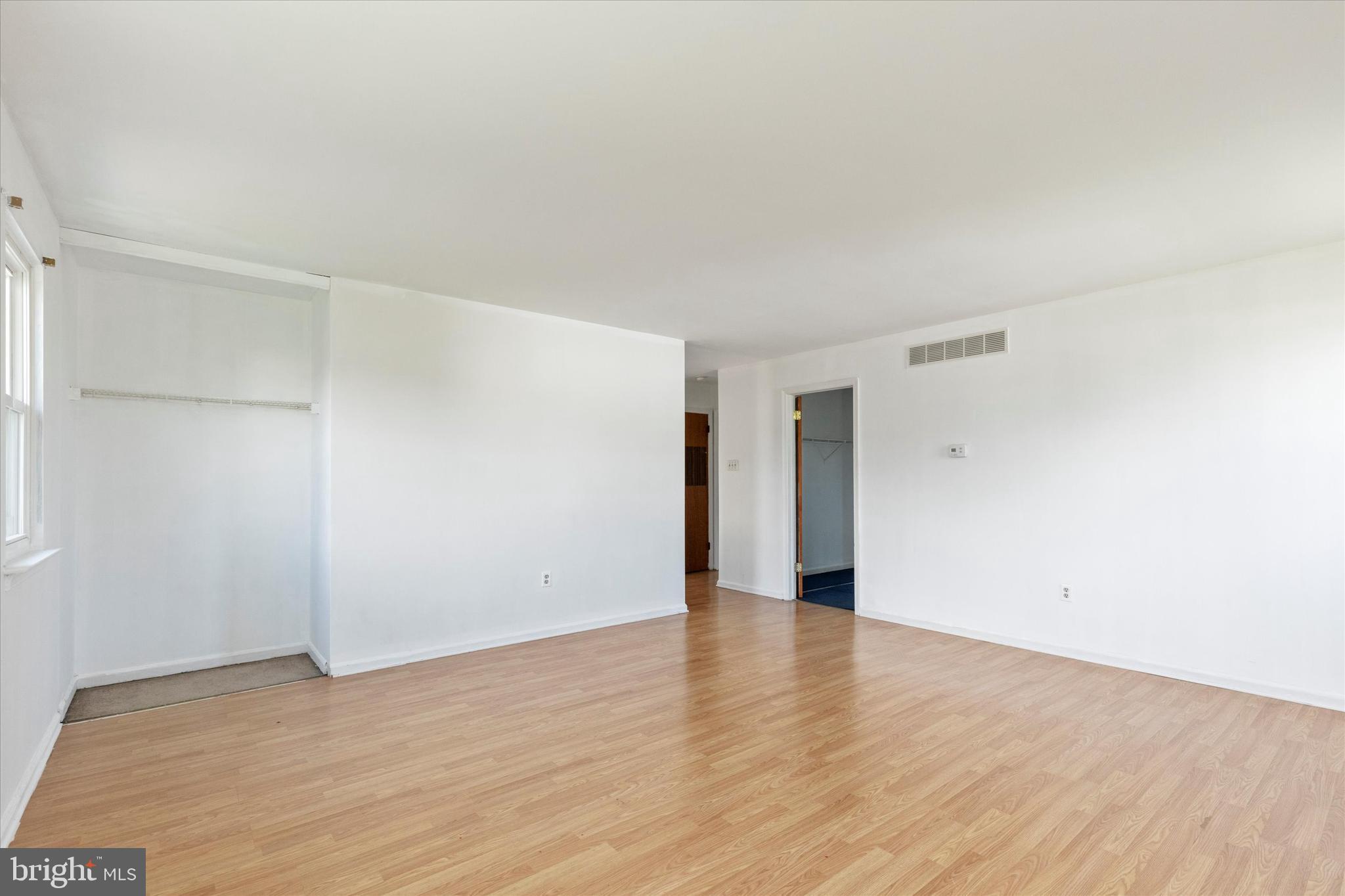 HUNTER CREST - Residential Income