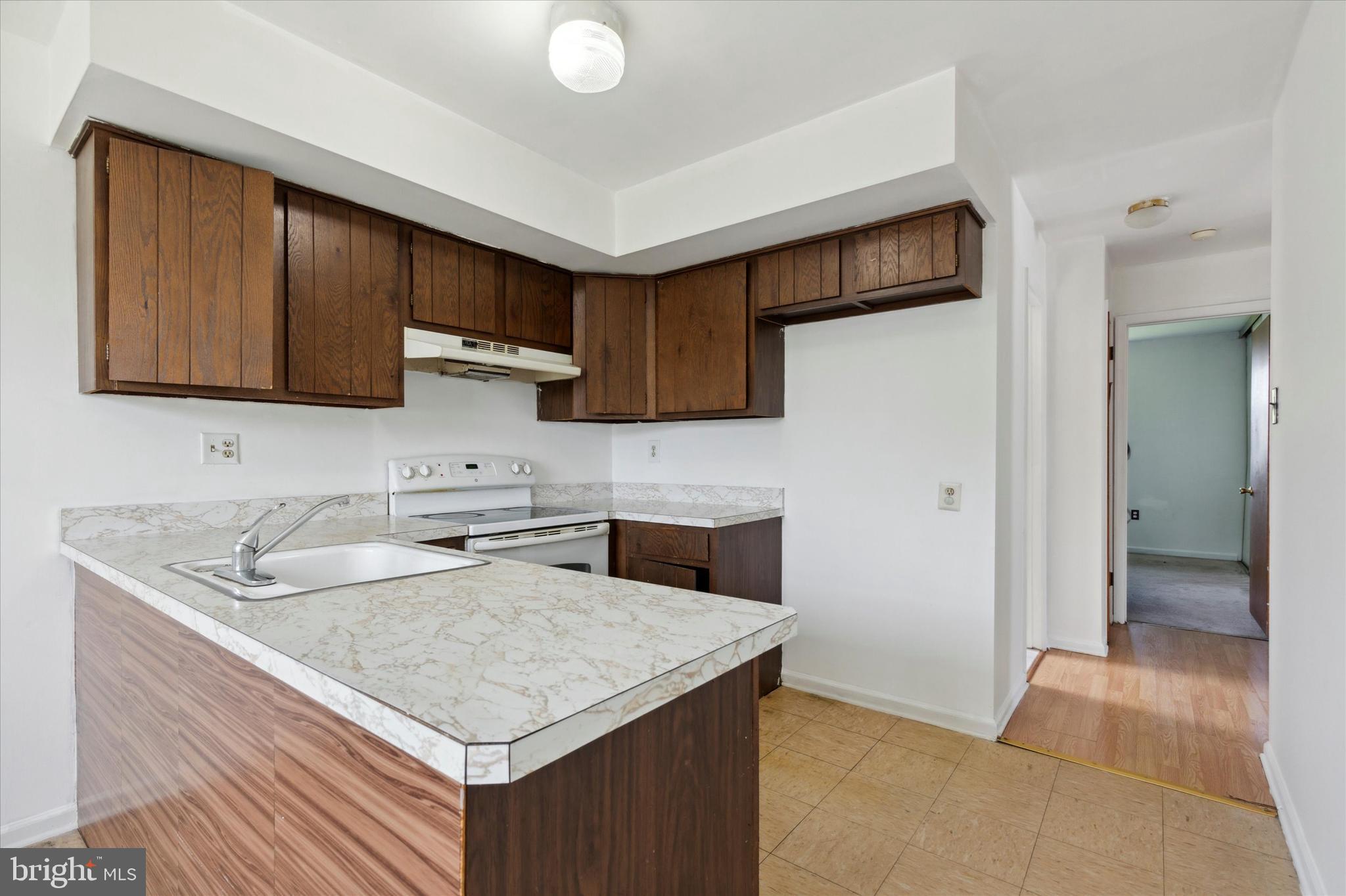 HUNTER CREST - Residential Income