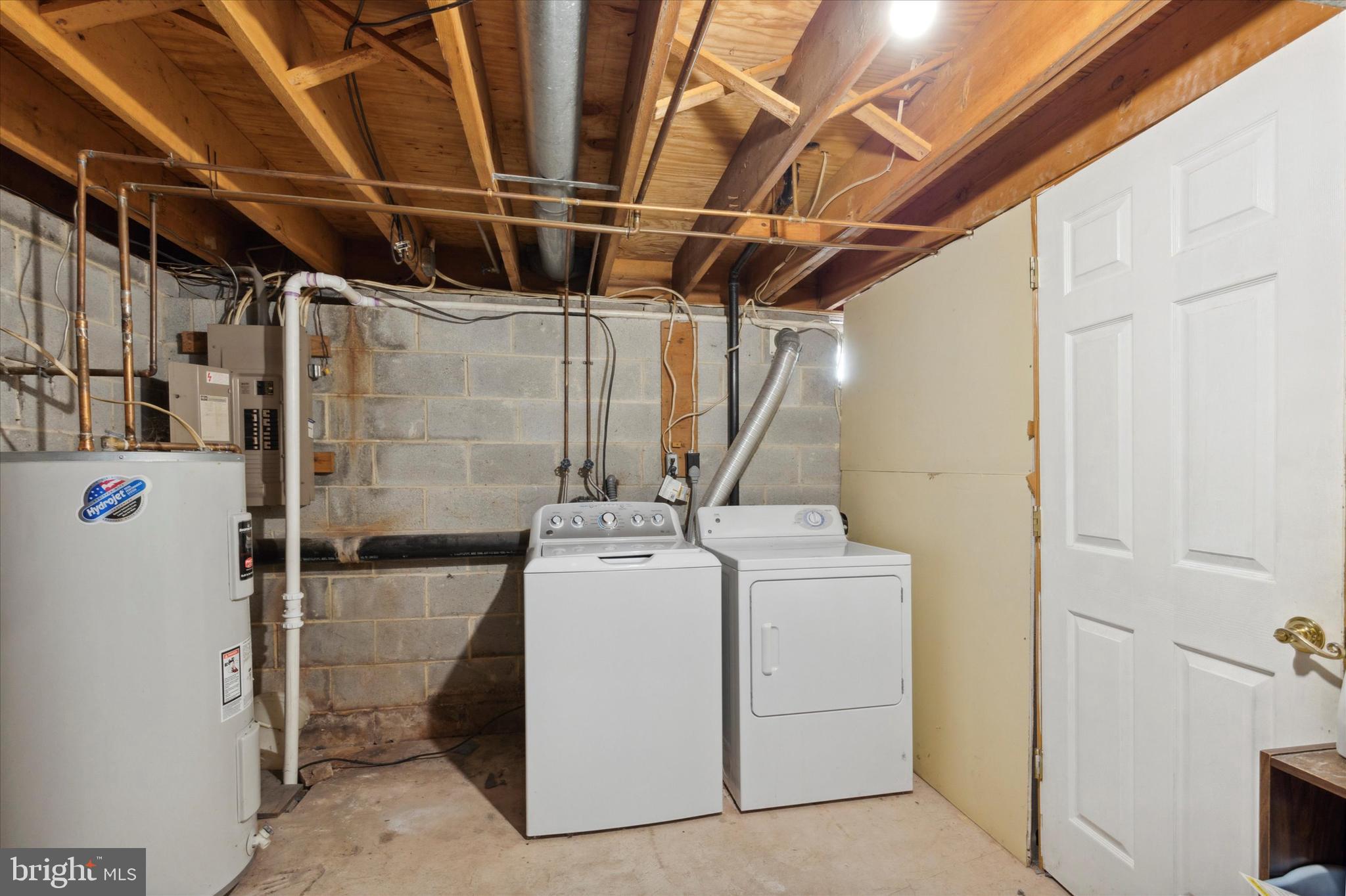 HUNTER CREST - Residential Income