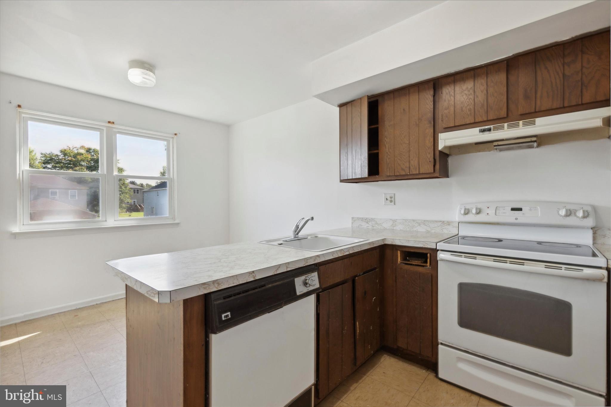 HUNTER CREST - Residential Income