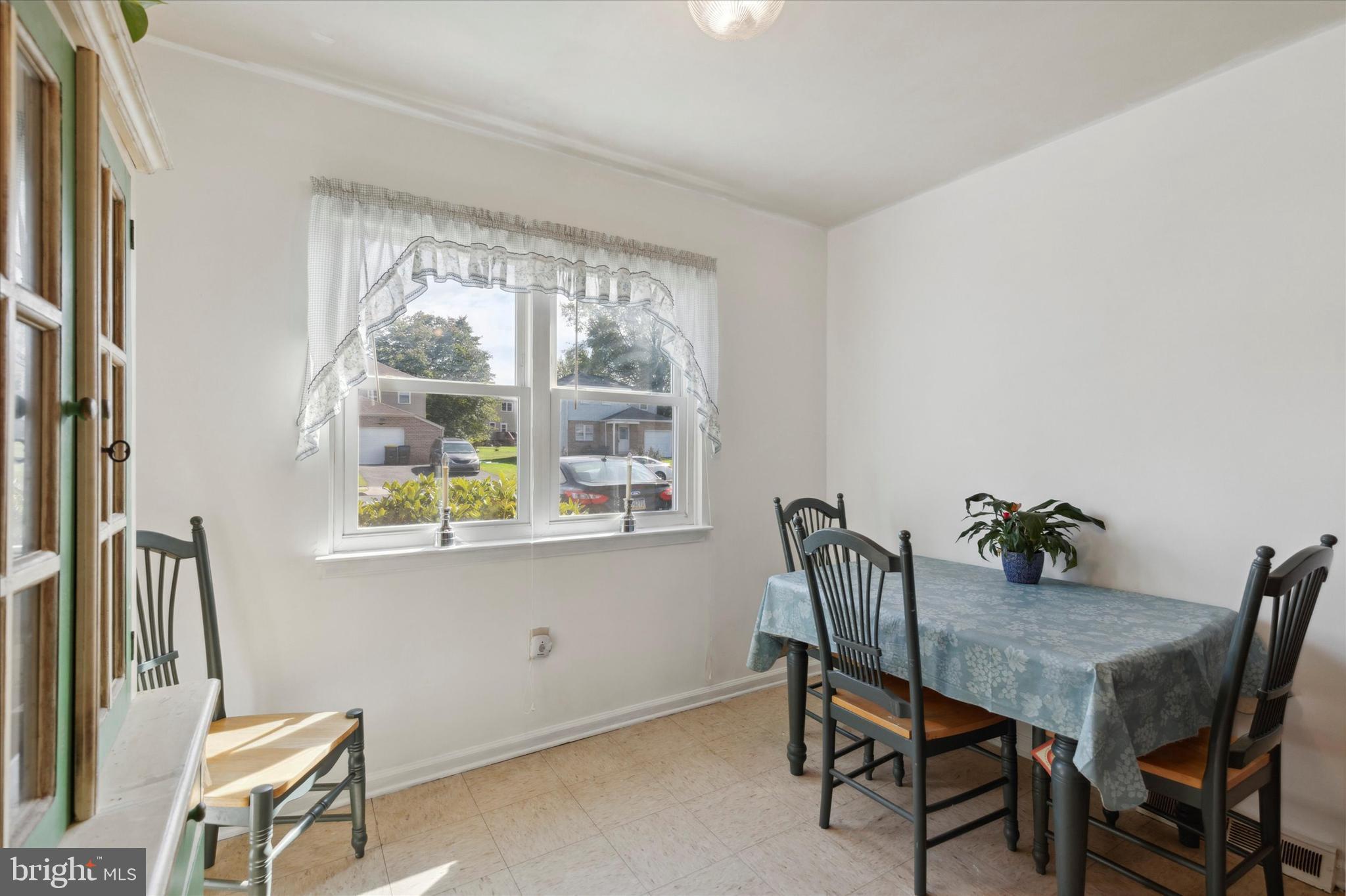 HUNTER CREST - Residential Income