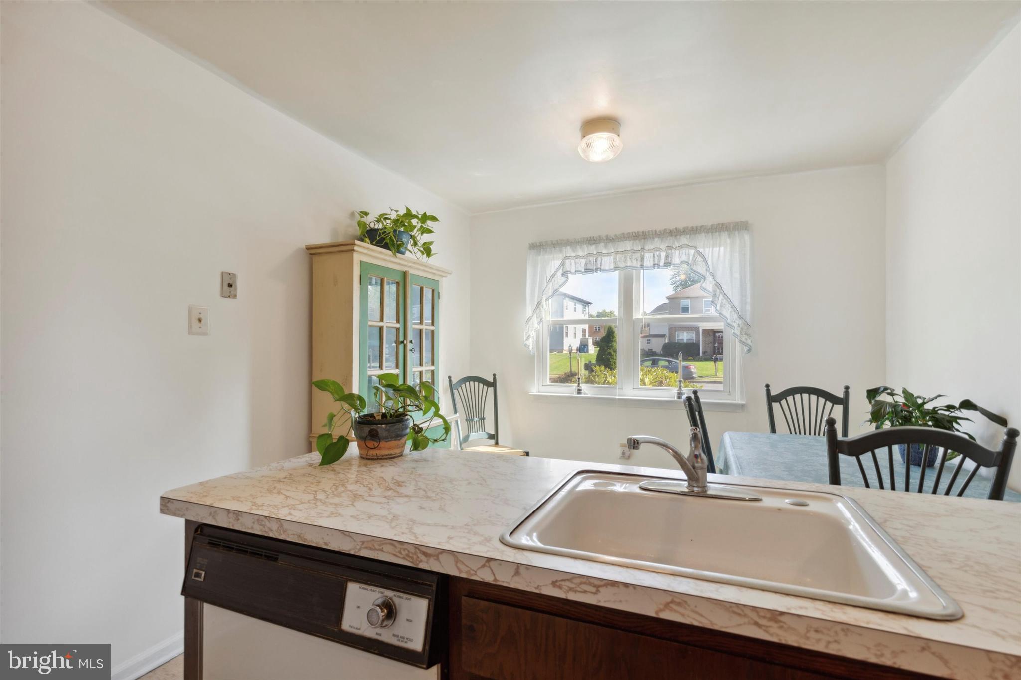 HUNTER CREST - Residential Income