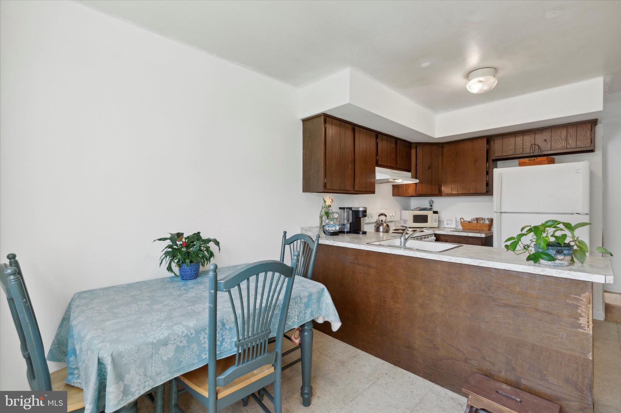 HUNTER CREST - Residential Income