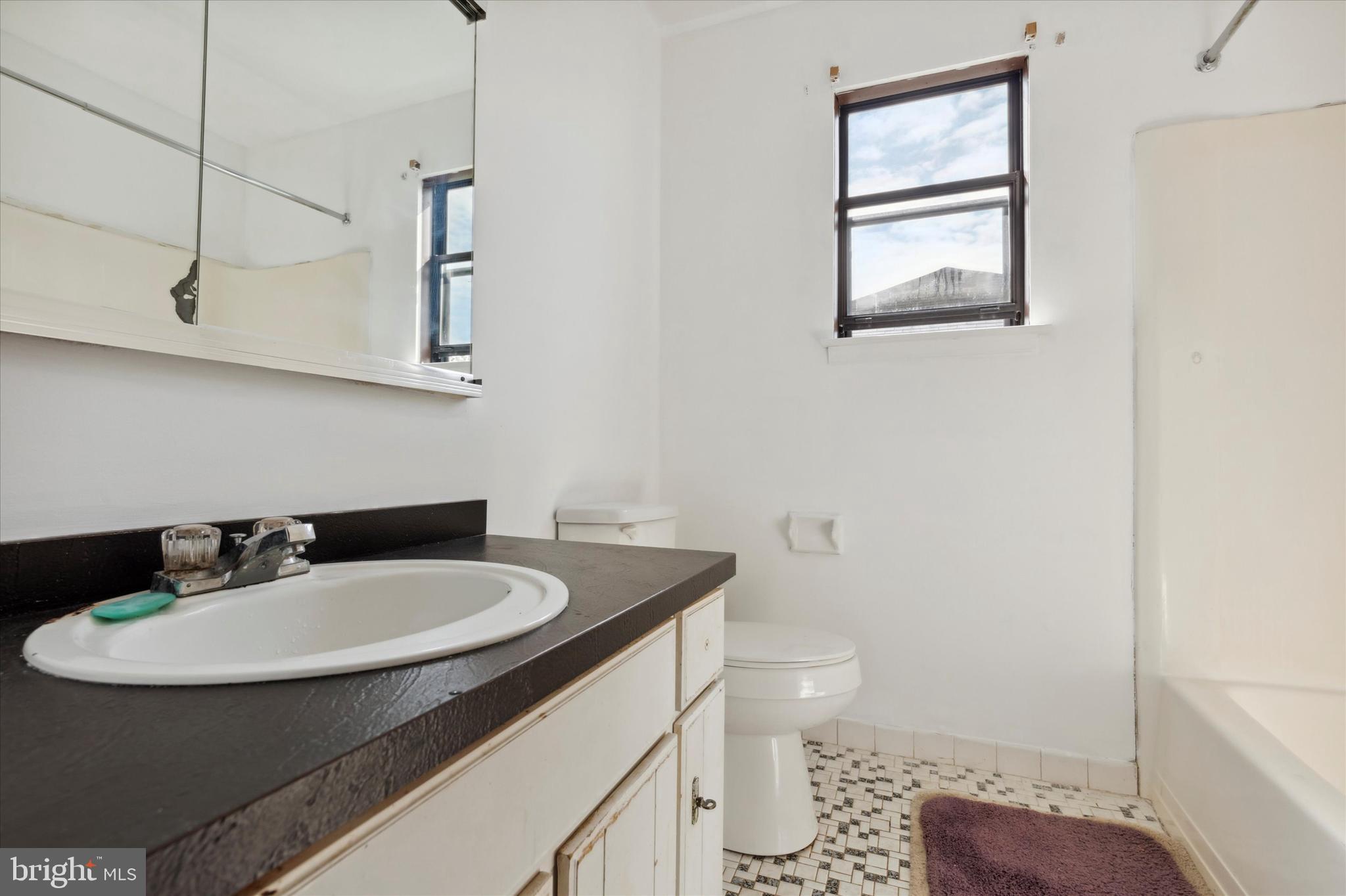 HUNTER CREST - Residential Income