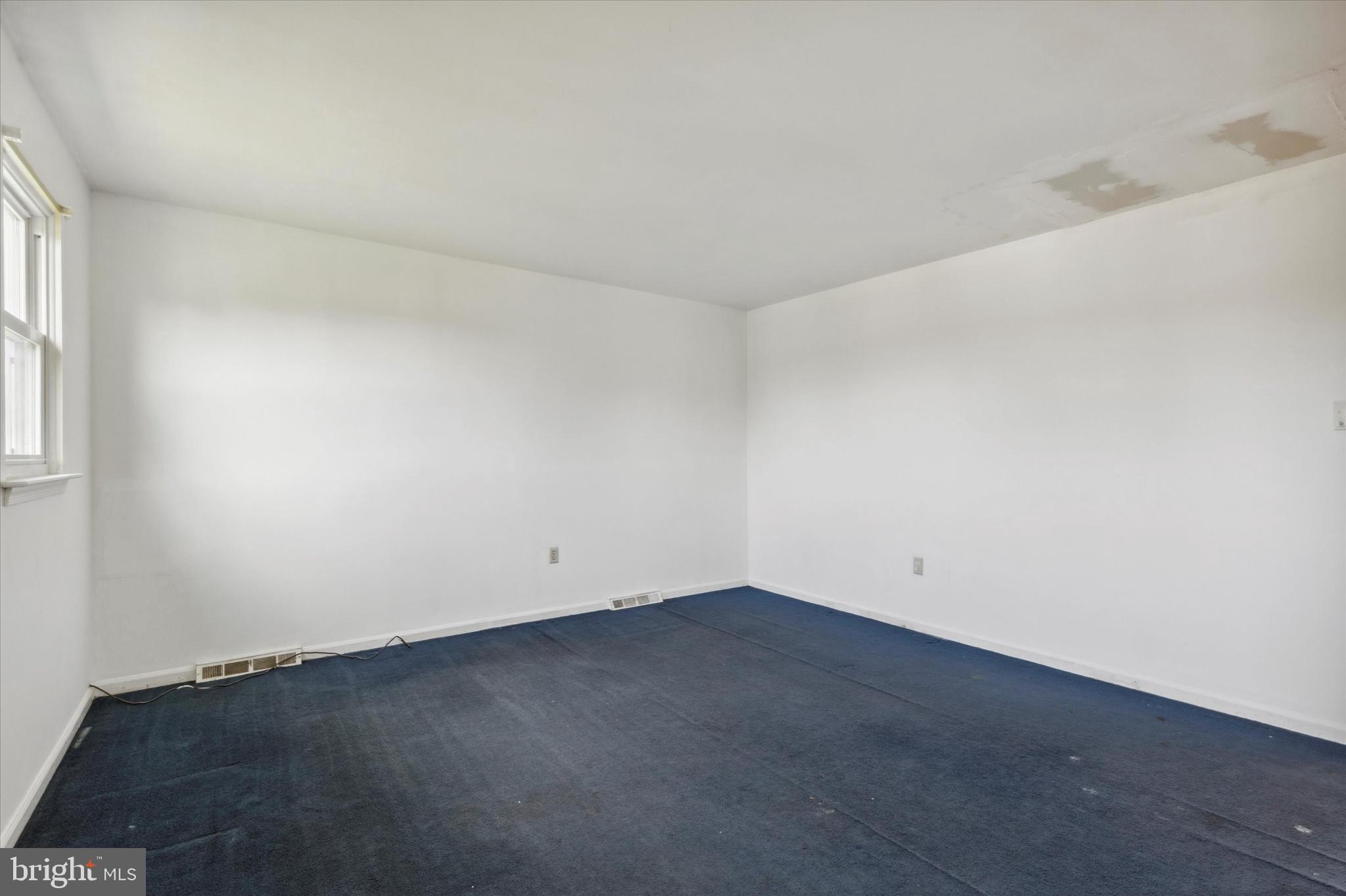 HUNTER CREST - Residential Income