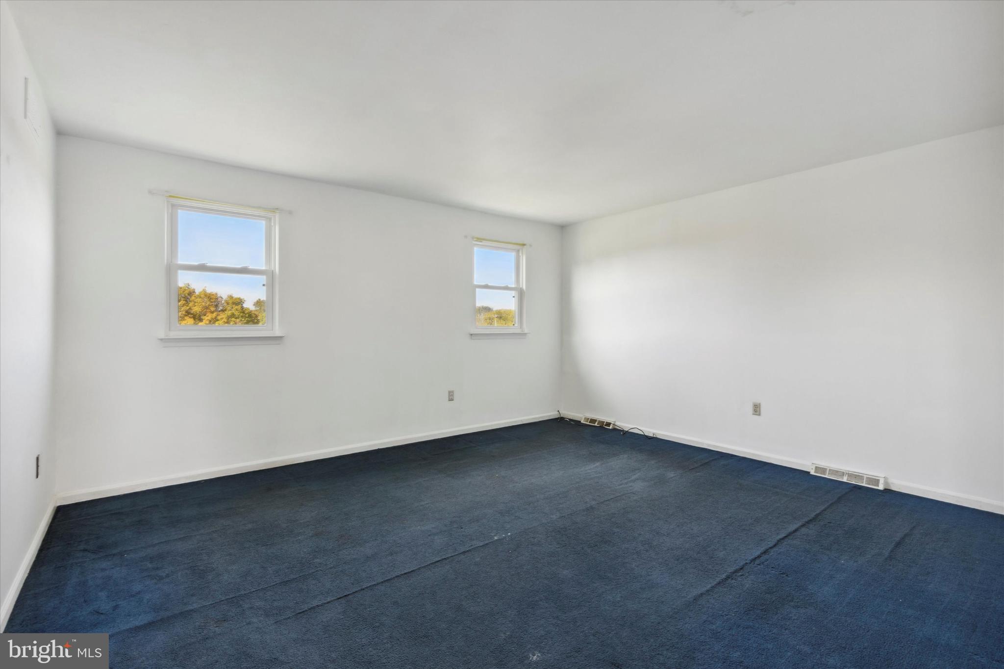 HUNTER CREST - Residential Income