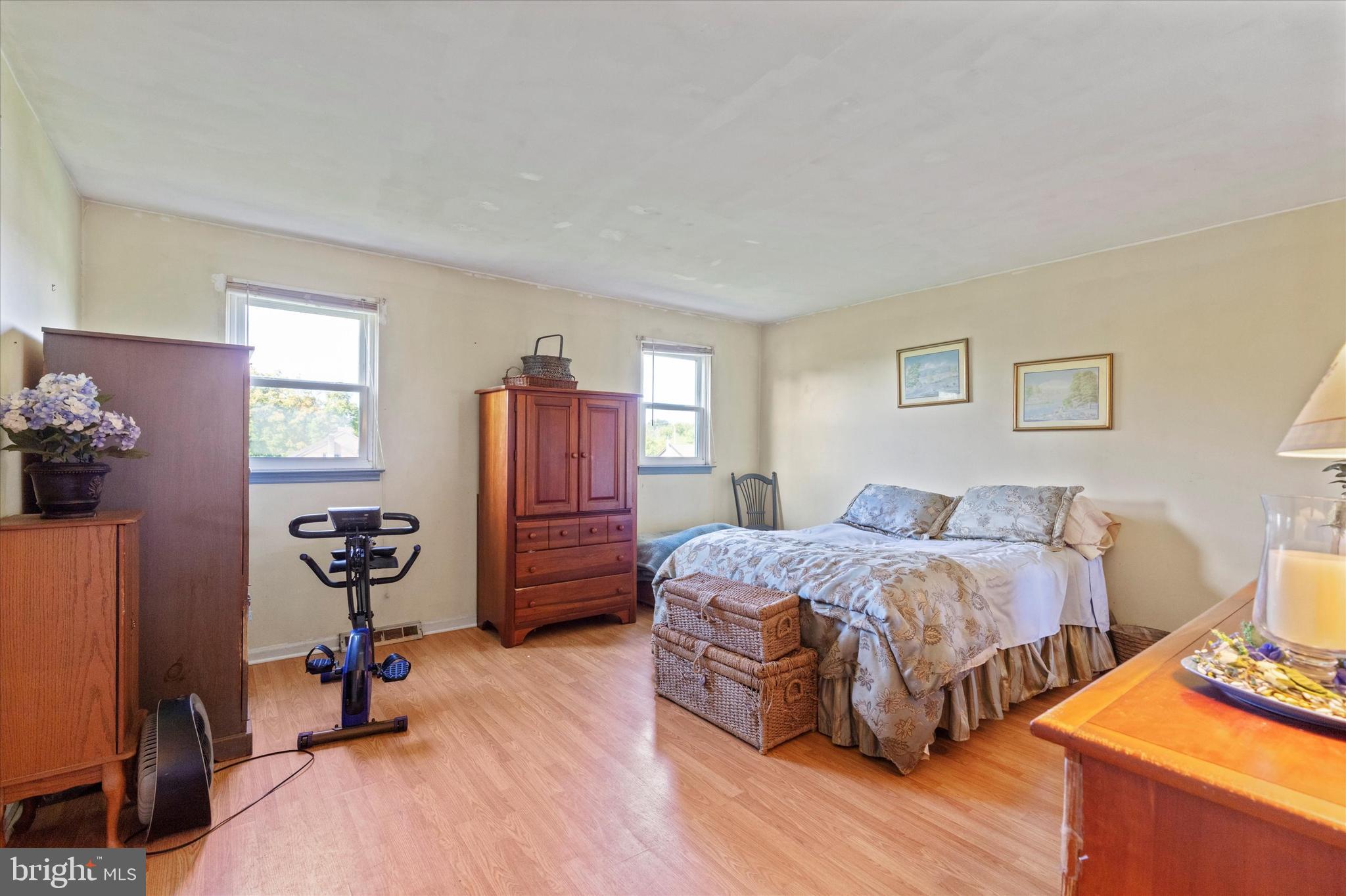 HUNTER CREST - Residential Income