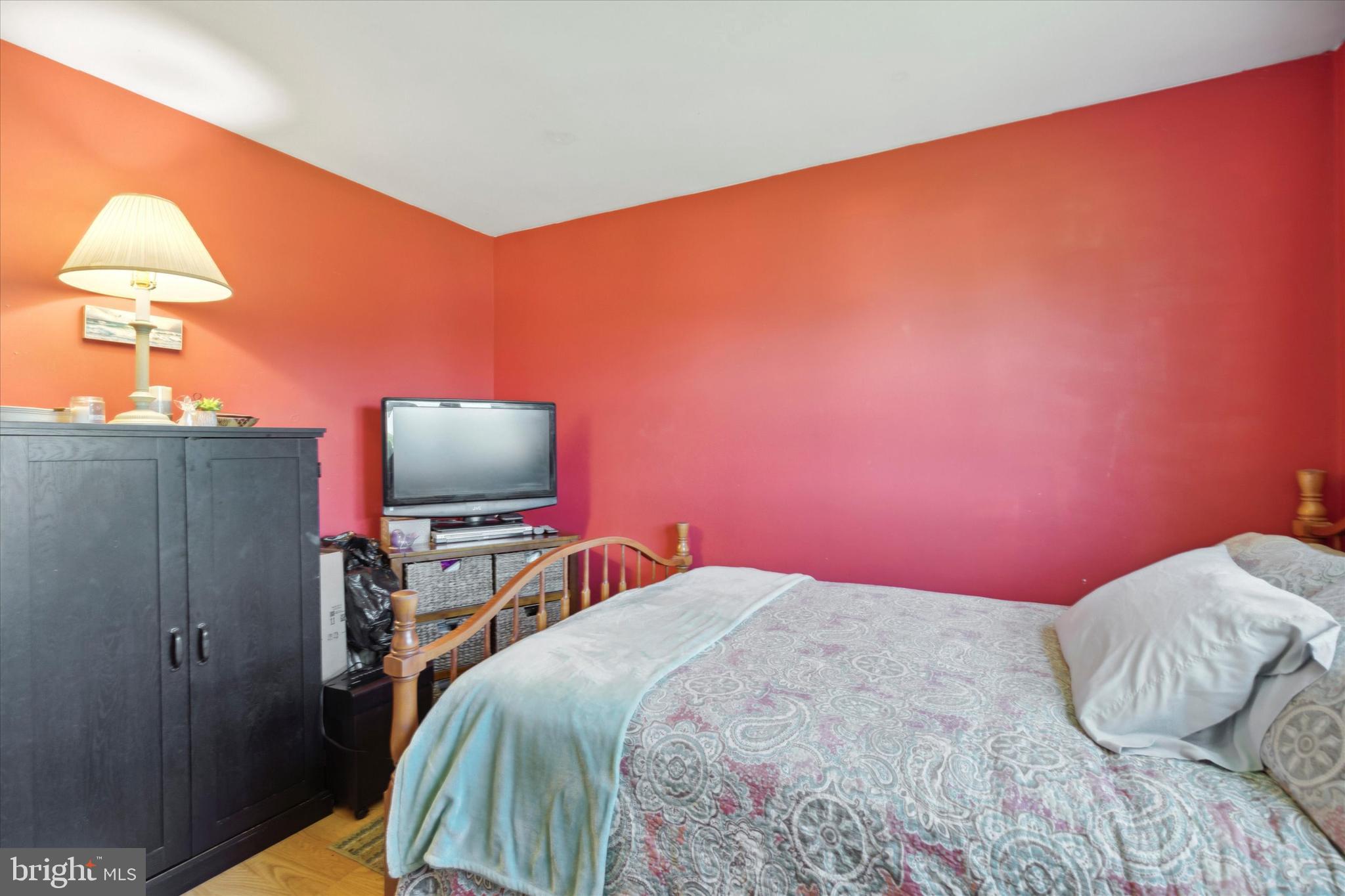 HUNTER CREST - Residential Income