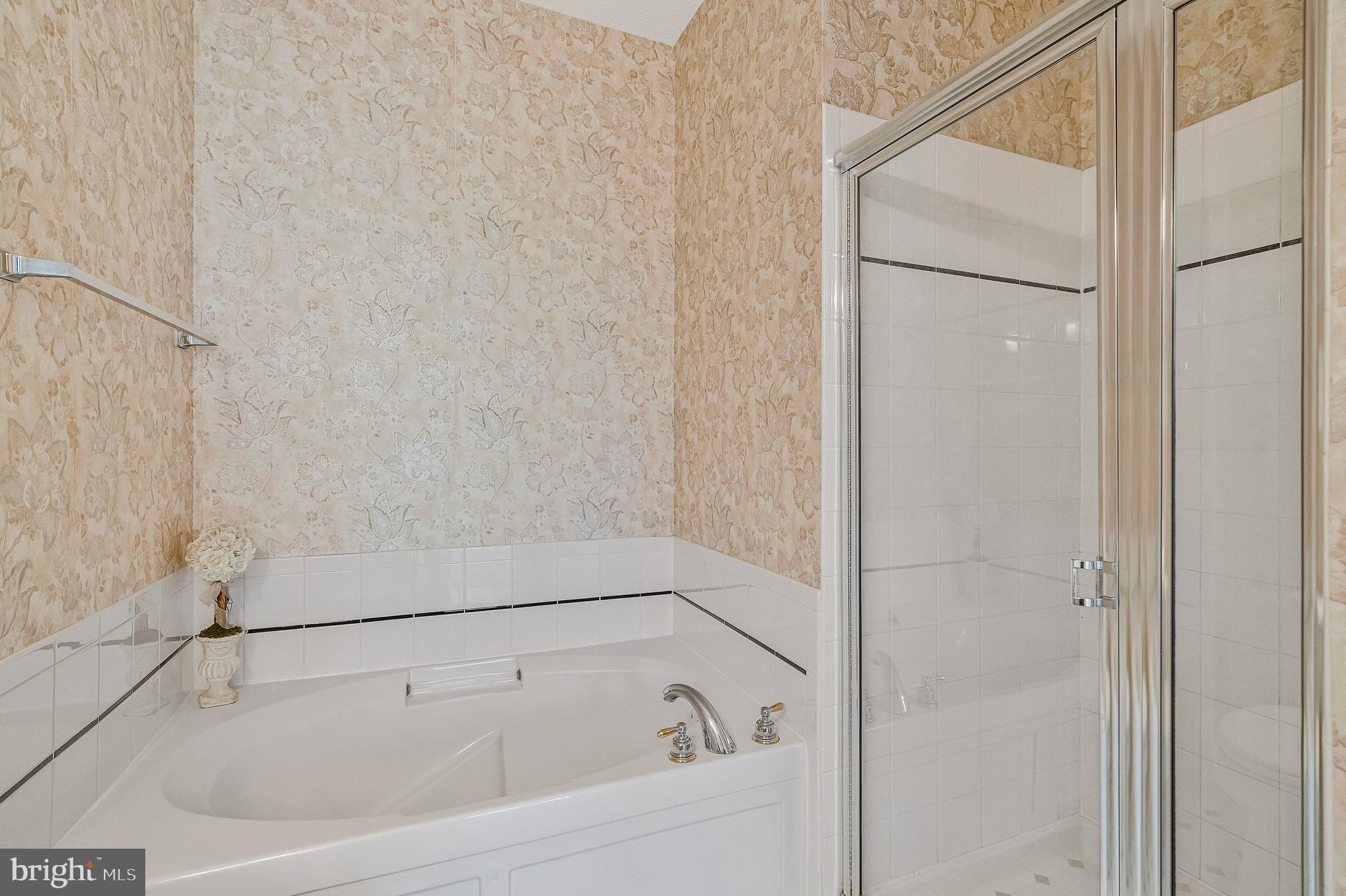 MADISON PARK AT WEST MARKET - Residential