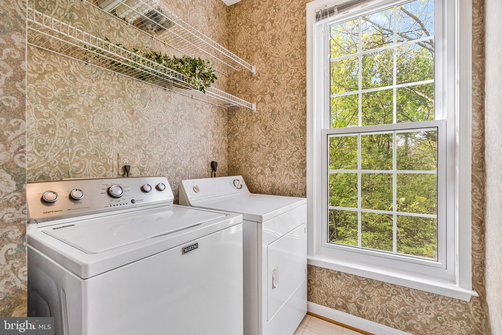 MADISON PARK AT WEST MARKET - Residential