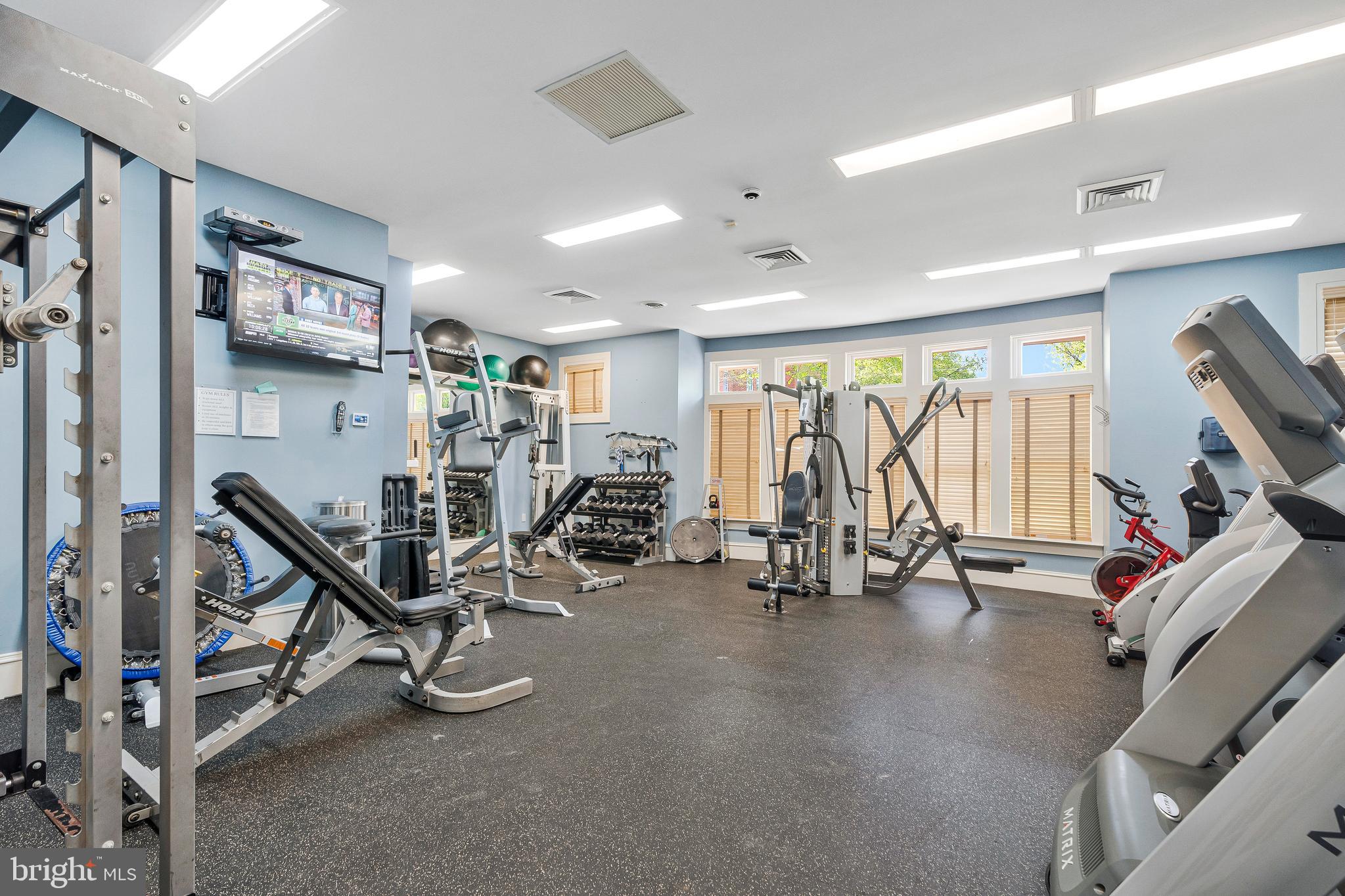 MADISON PARK AT WEST MARKET - Residential