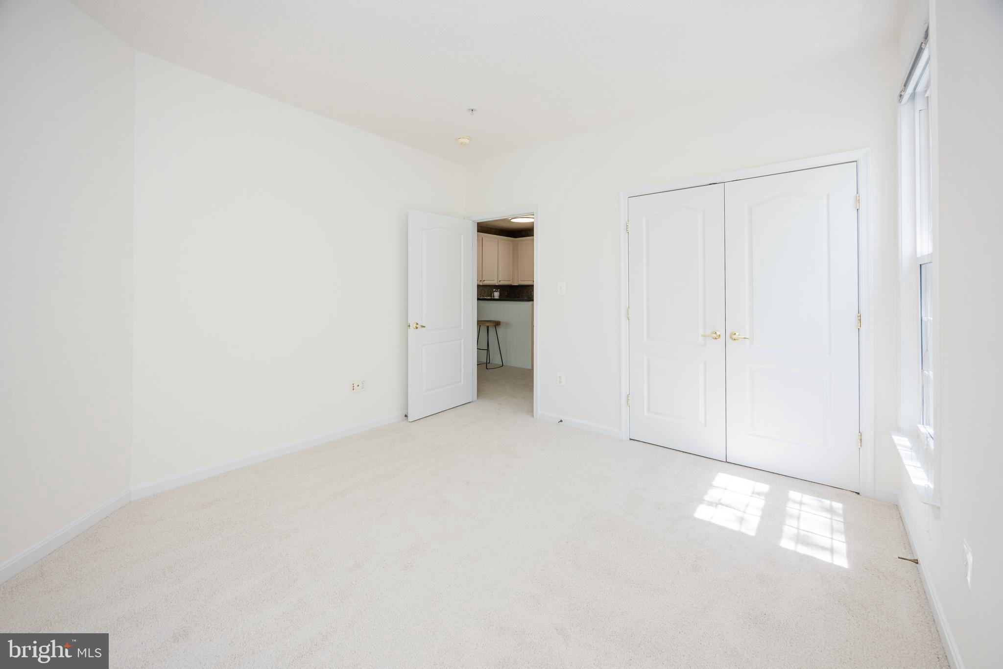 MADISON PARK AT WEST MARKET - Residential