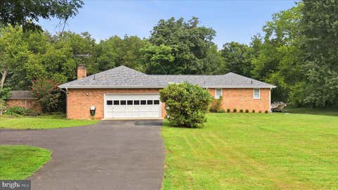 Photo of 19141 Youngs Cliff Road, STERLING, VA 20165 (MLS # VALO2134750)