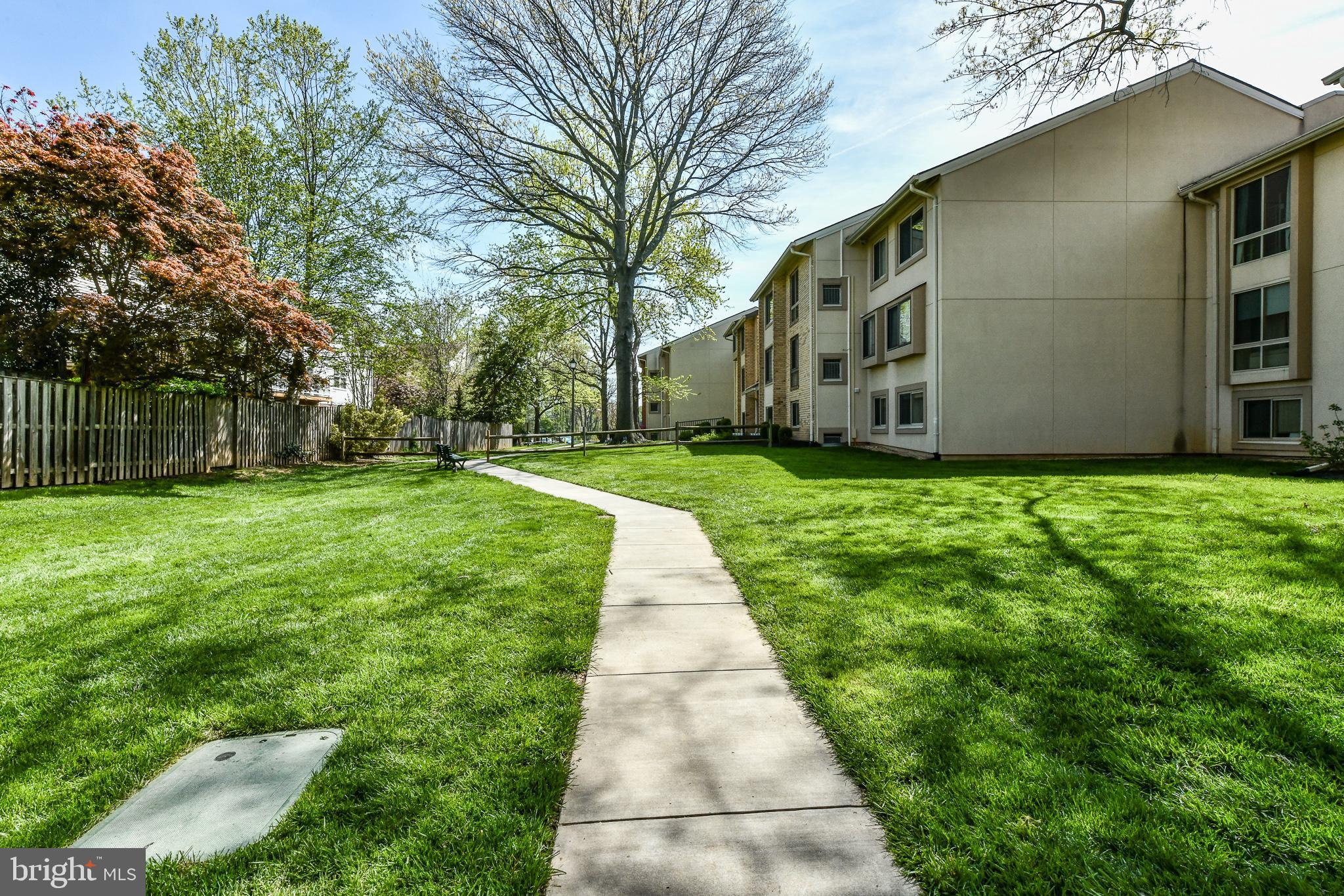 THE VISTAS - Residential Lease