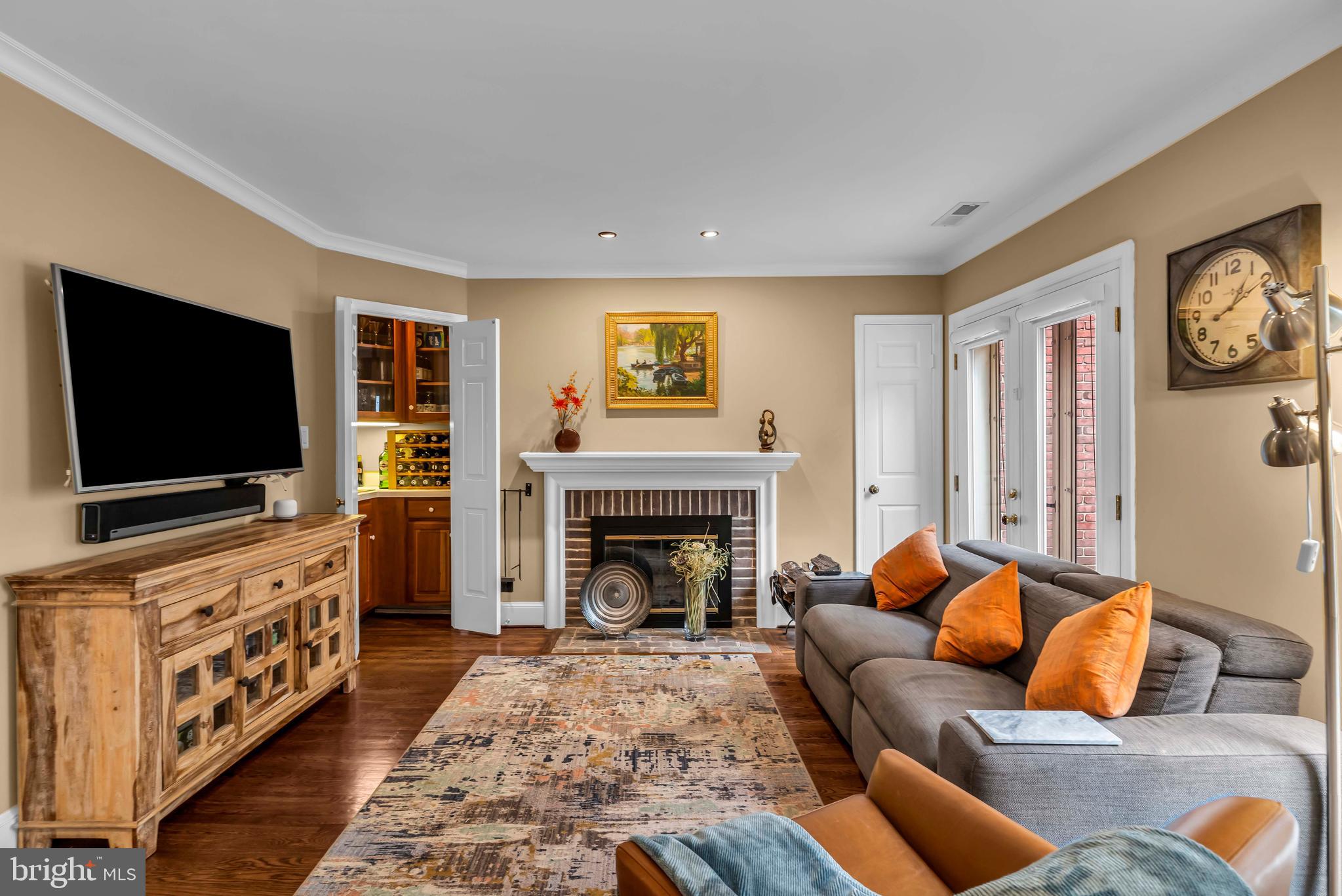 1118 N Pitt St, Alexandria, VA, 22314, USA, 4 Bedrooms Bedrooms, ,3 BathroomsBathrooms,Townhouse,Pending,1118 N Pitt St,VAAX2061200