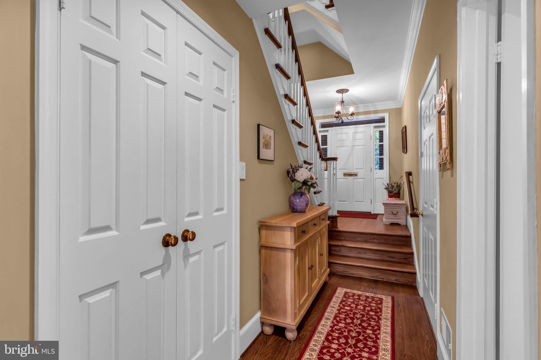 1118 N Pitt St, Alexandria, VA, 22314, USA, 4 Bedrooms Bedrooms, ,3 BathroomsBathrooms,Townhouse,Pending,1118 N Pitt St,VAAX2061200