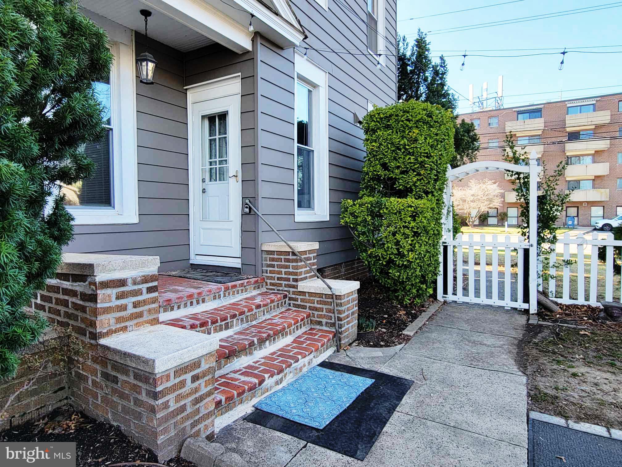 RIDLEY PARK - Residential Lease