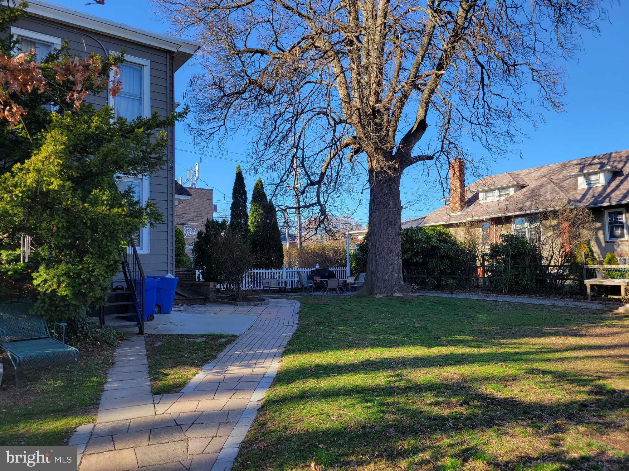 RIDLEY PARK - Residential Lease