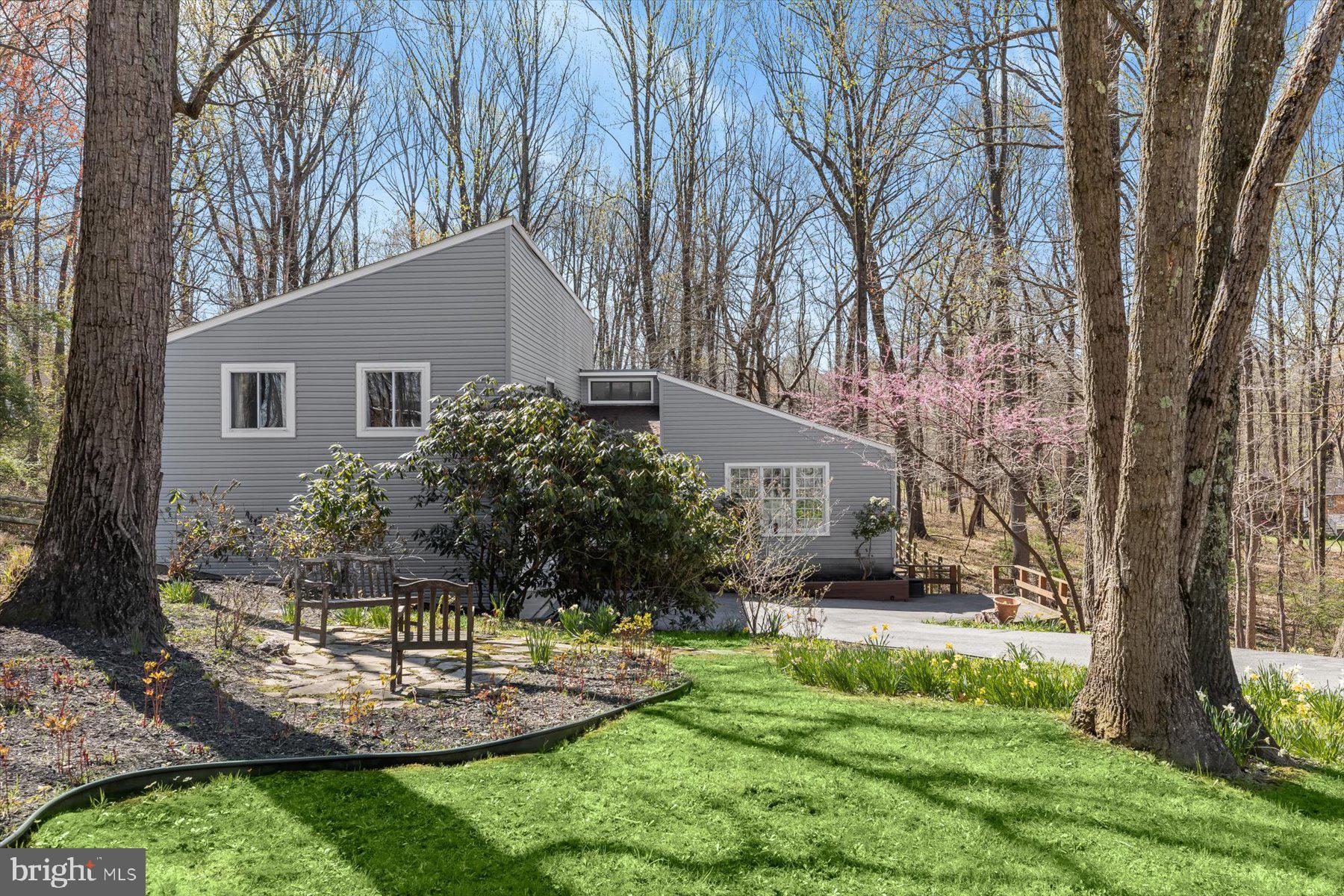 VALLEY HILLS - Residential