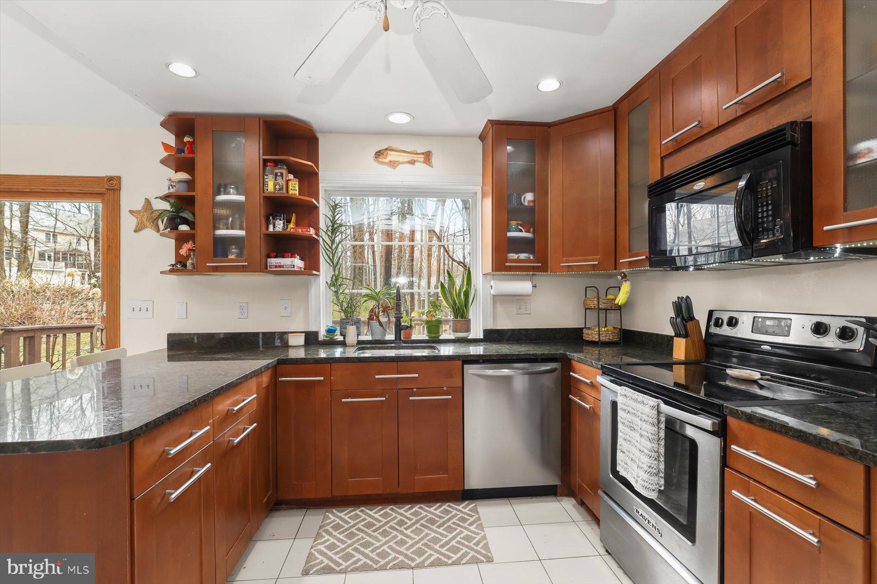 VALLEY HILLS - Residential