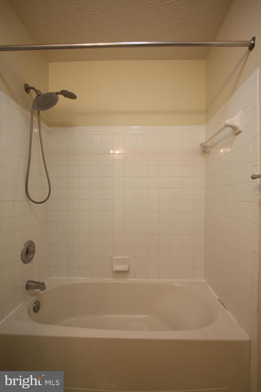 ST CLAIR - Residential Lease