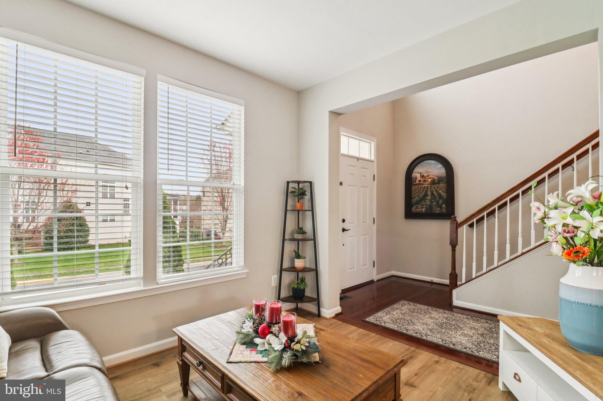 HERNDON CROSSING - Residential