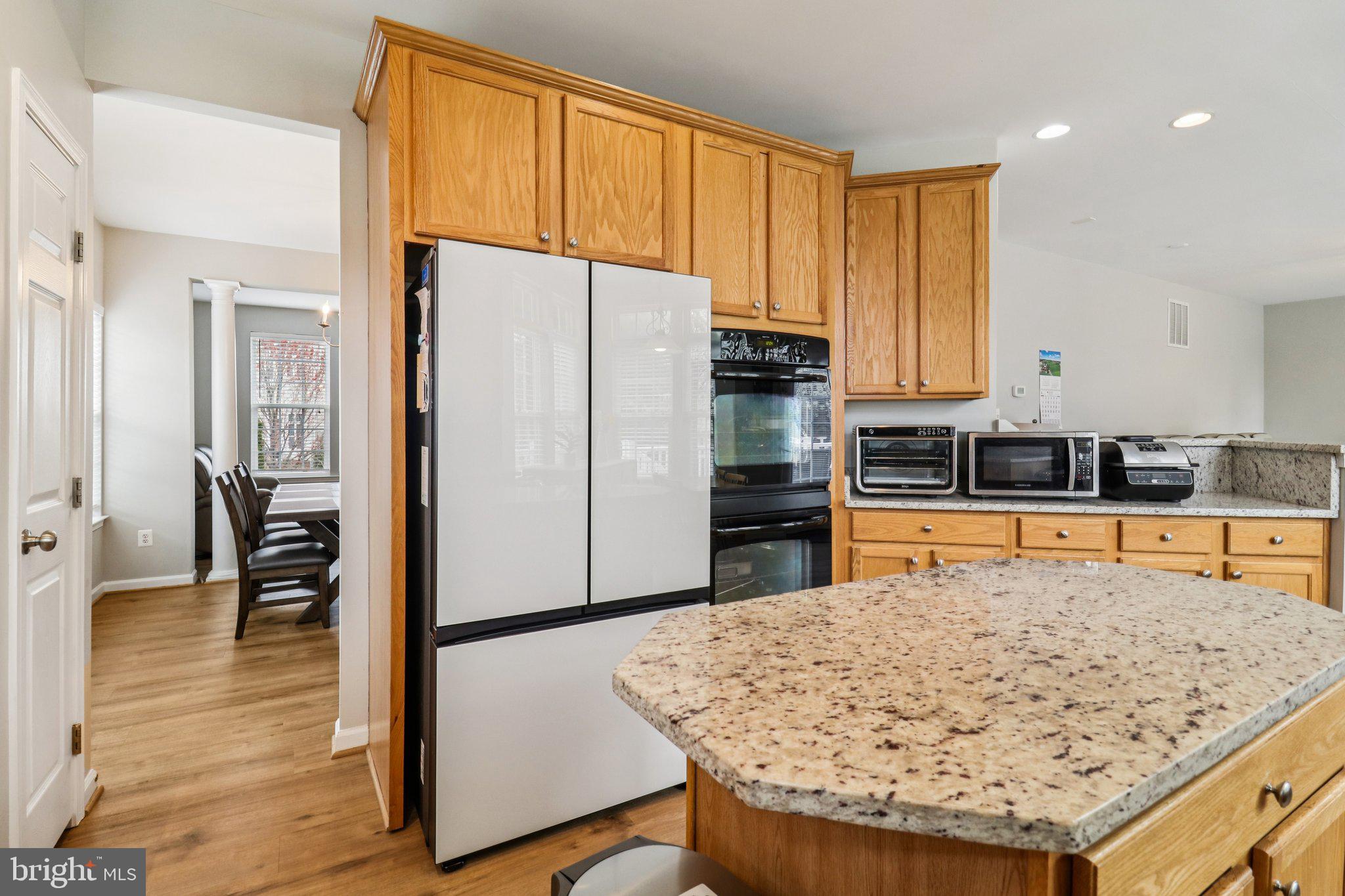 HERNDON CROSSING - Residential