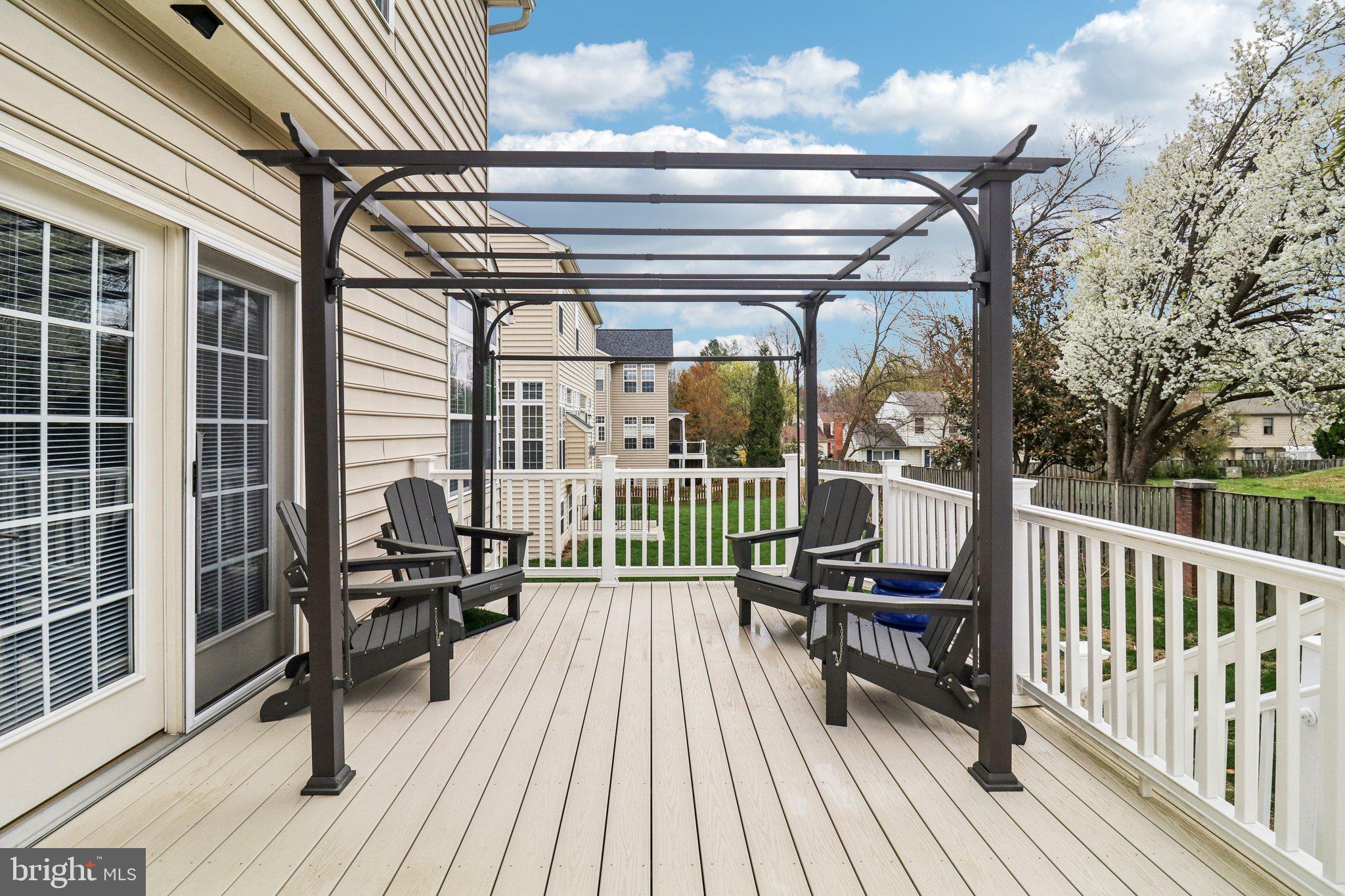 HERNDON CROSSING - Residential