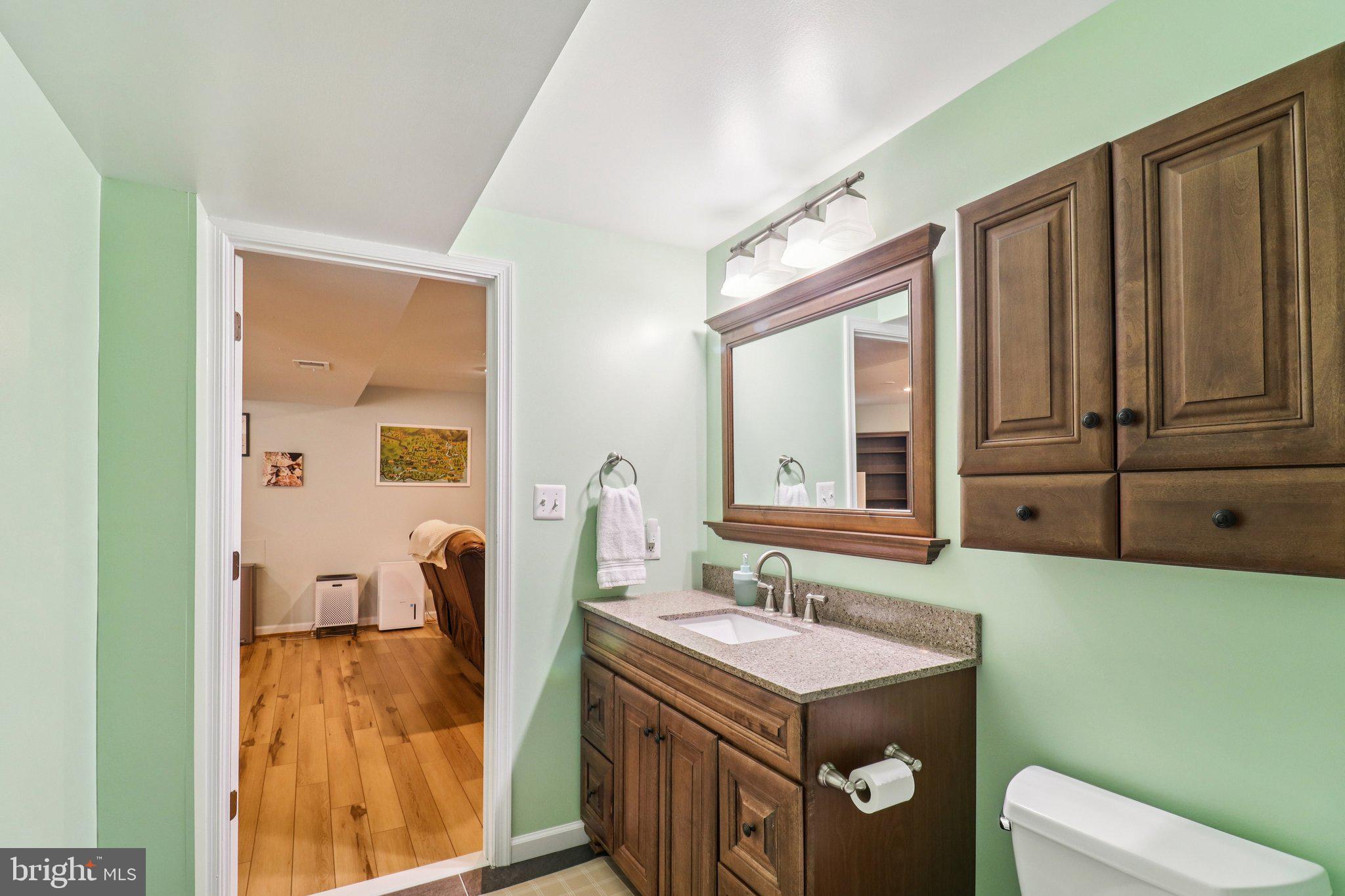 HERNDON CROSSING - Residential