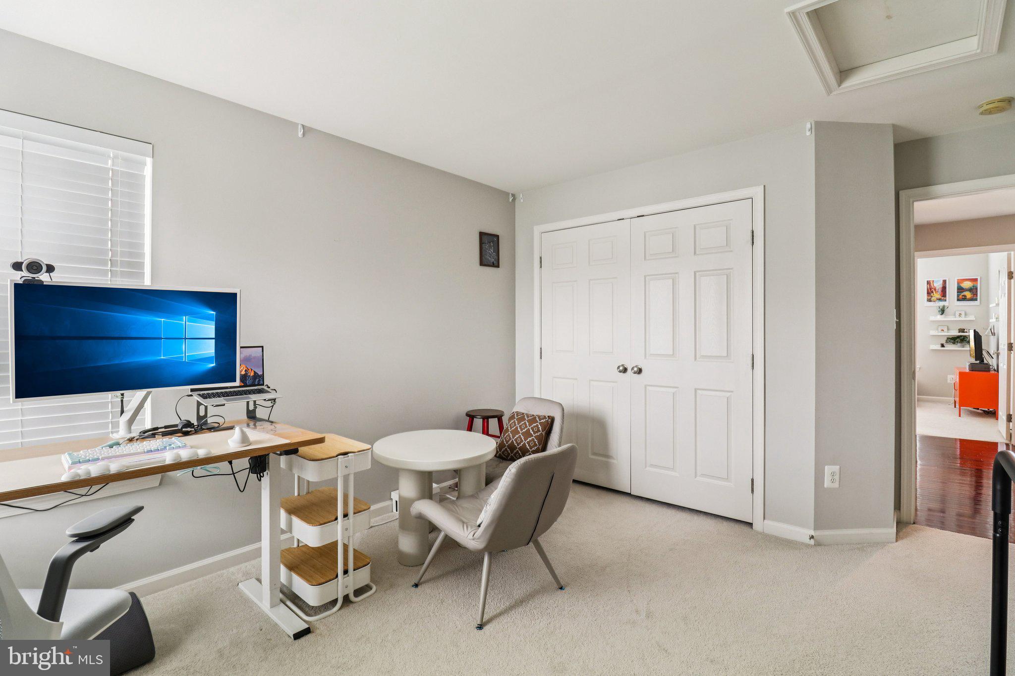 HERNDON CROSSING - Residential