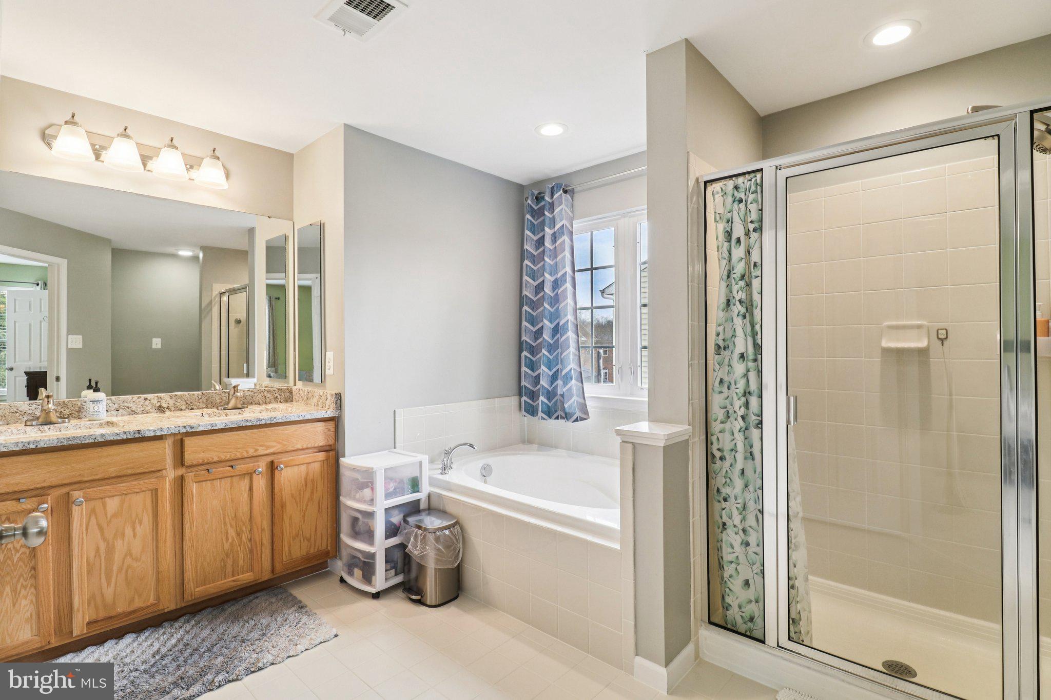 HERNDON CROSSING - Residential