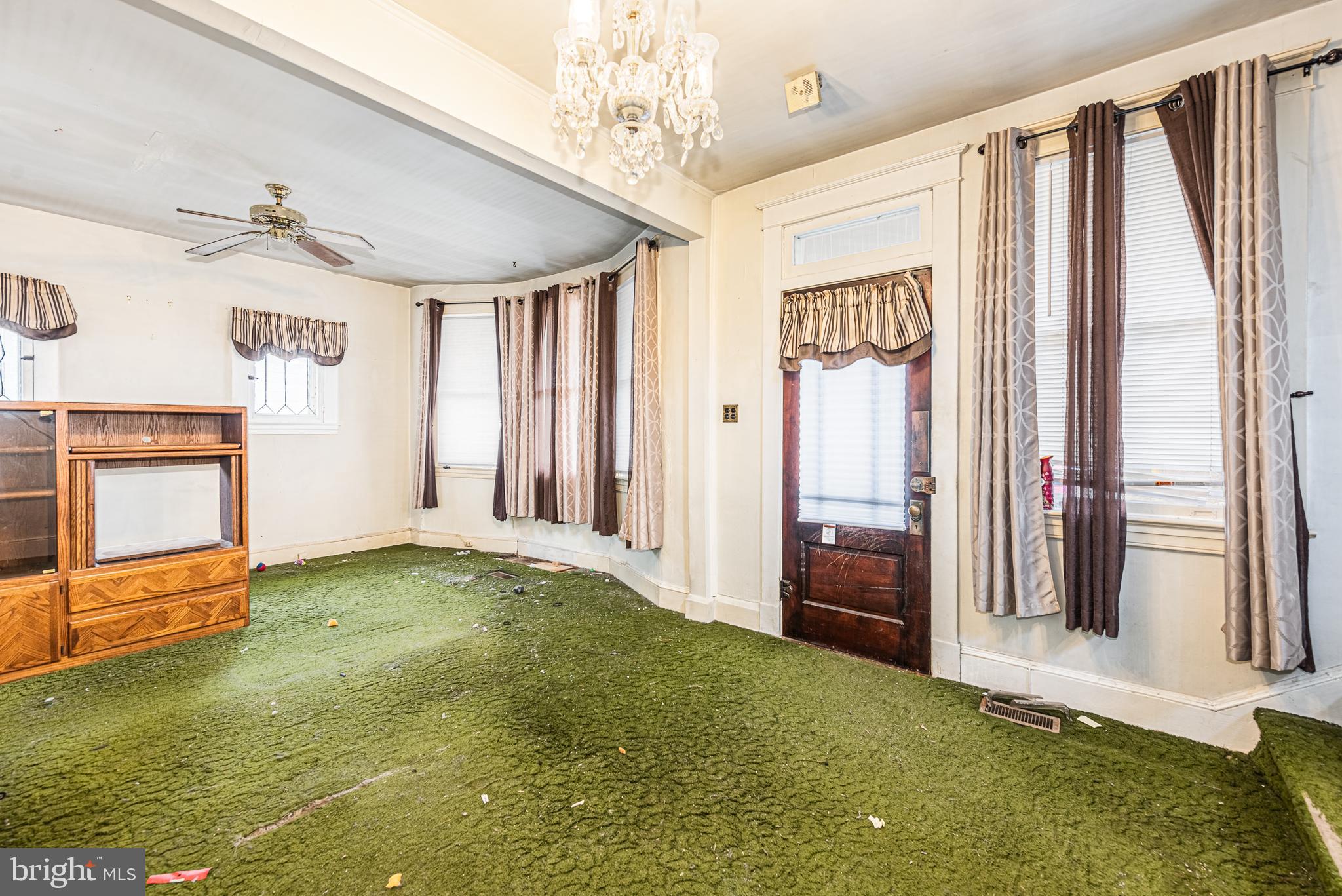 CHRISTOPHER - Residential