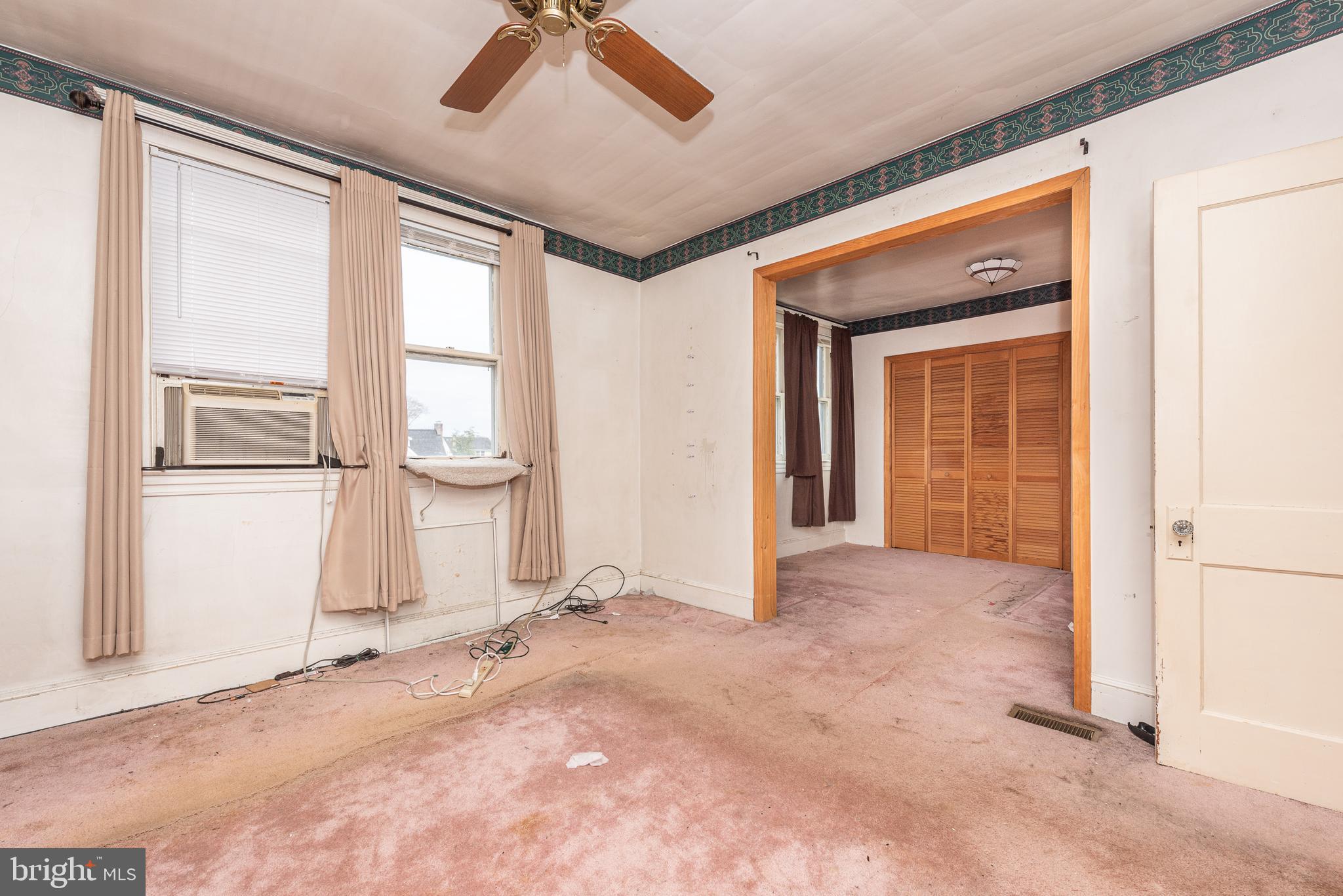 CHRISTOPHER - Residential