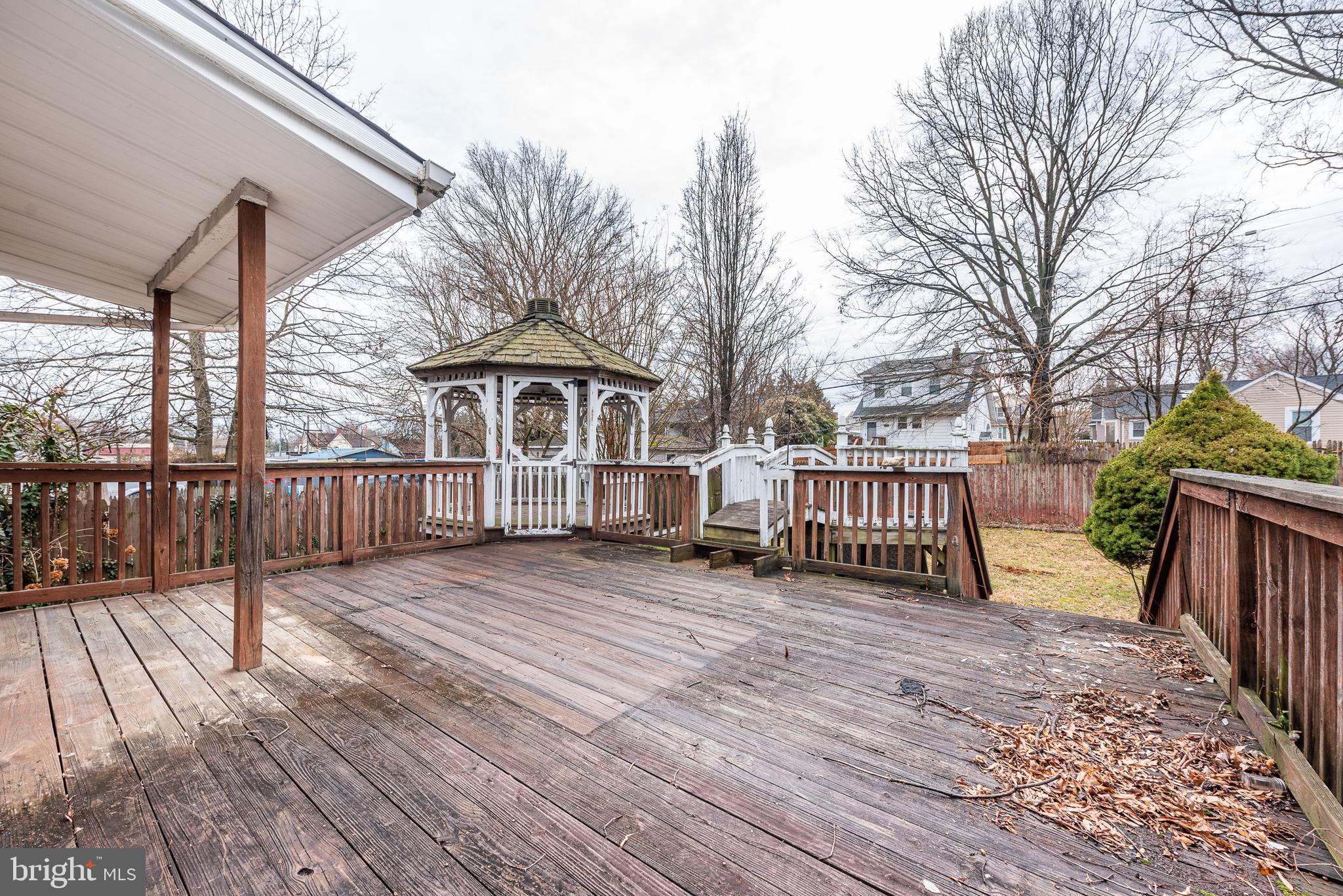 CHRISTOPHER - Residential