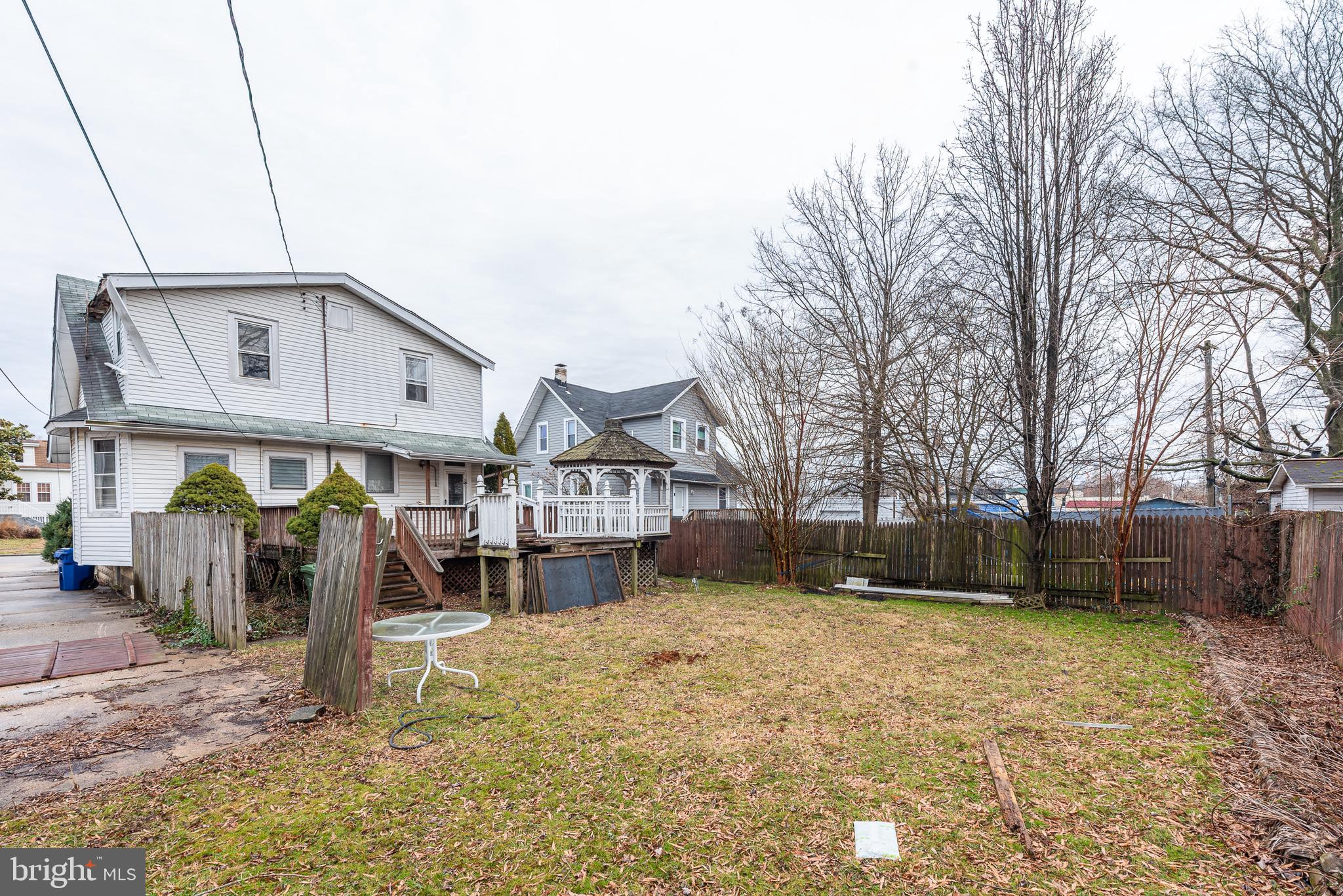 CHRISTOPHER - Residential