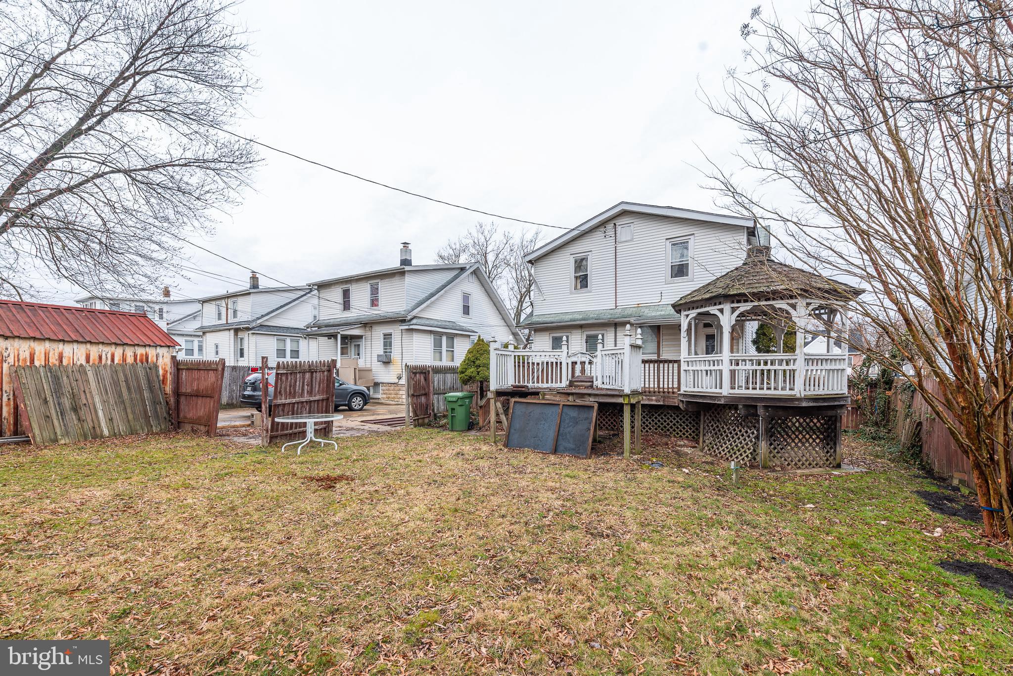 CHRISTOPHER - Residential