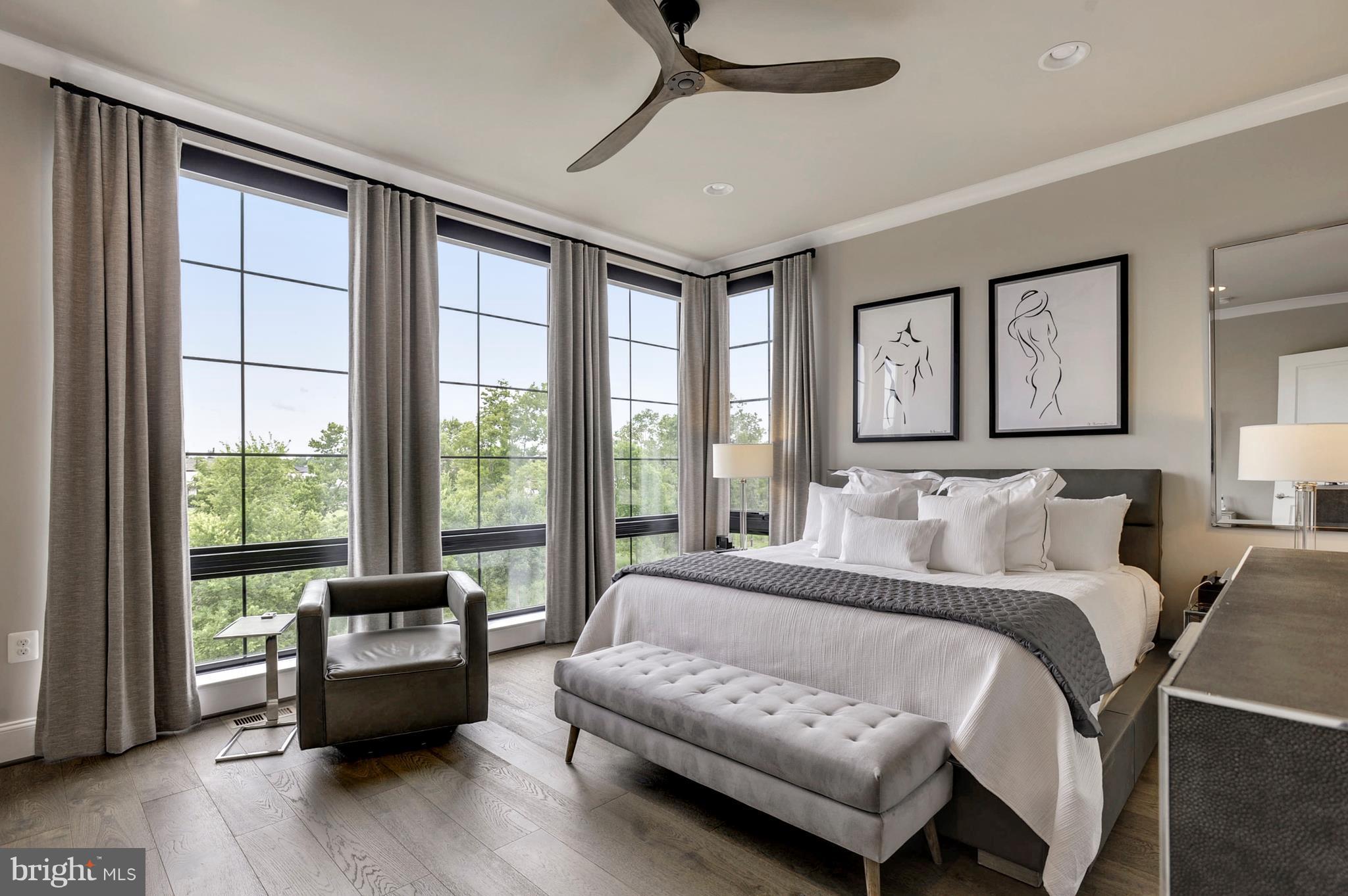 ONE LOUDOUN - Residential